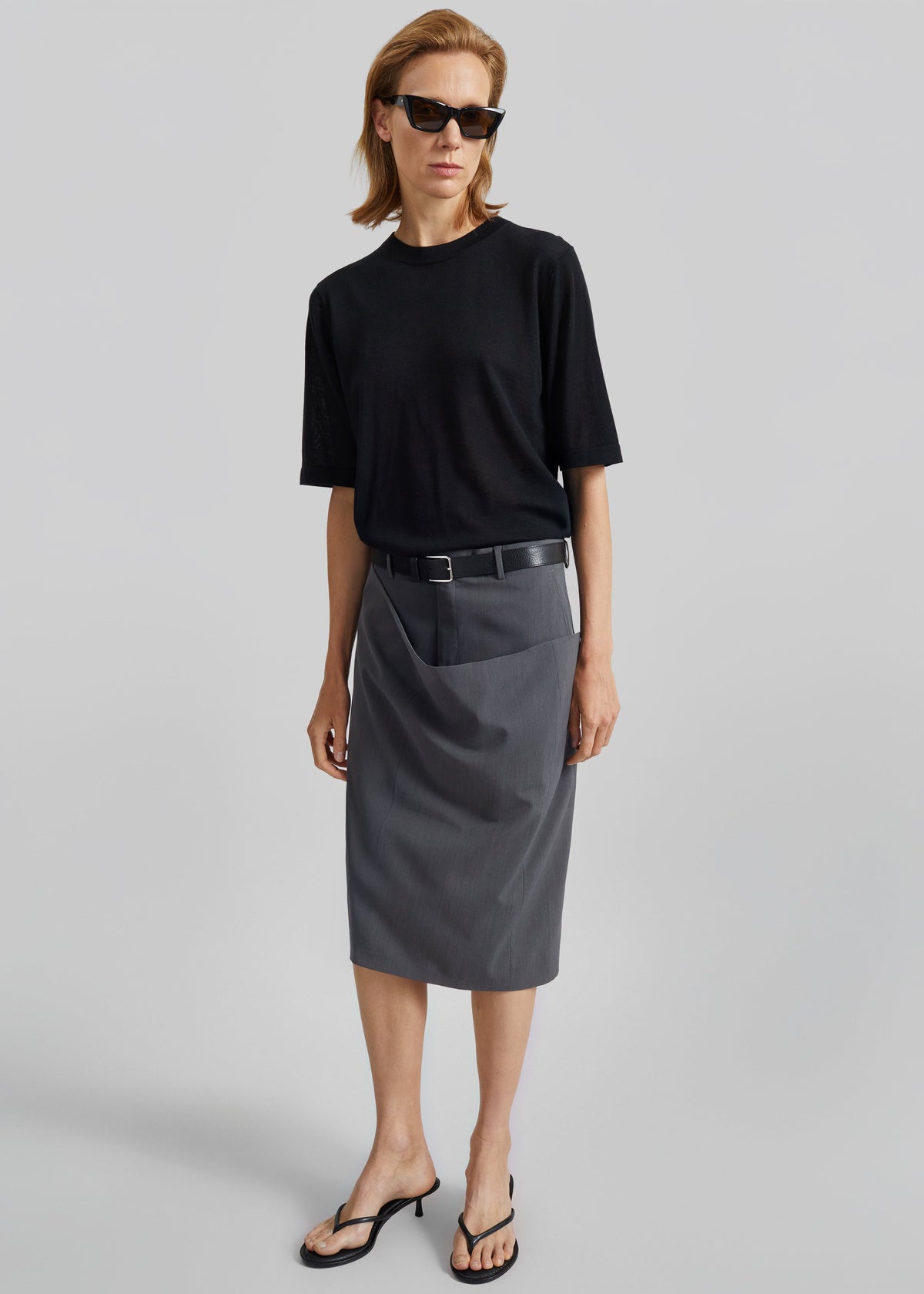 Loulou de Saison Nala Short-Sleeve Fluid Cashmere Top - Black - 5