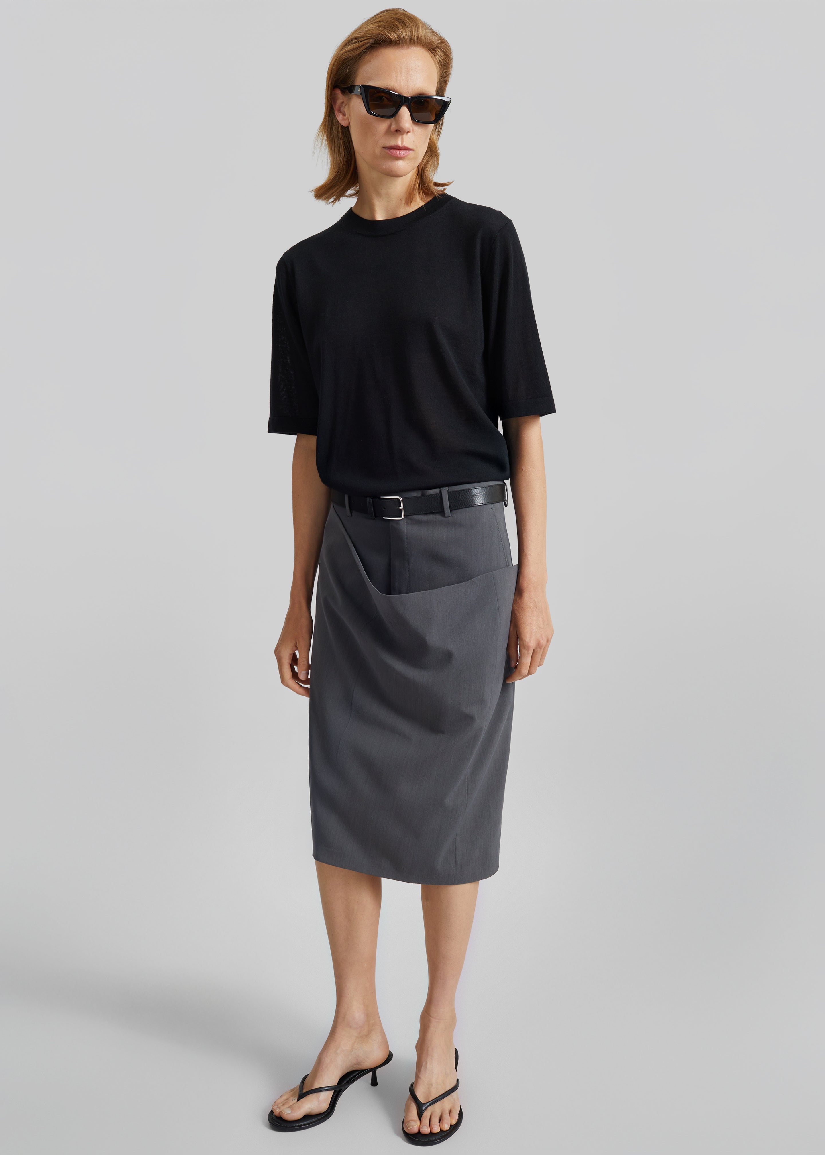 Loulou de Saison Nala Short-Sleeve Fluid Cashmere Top - Black - 5