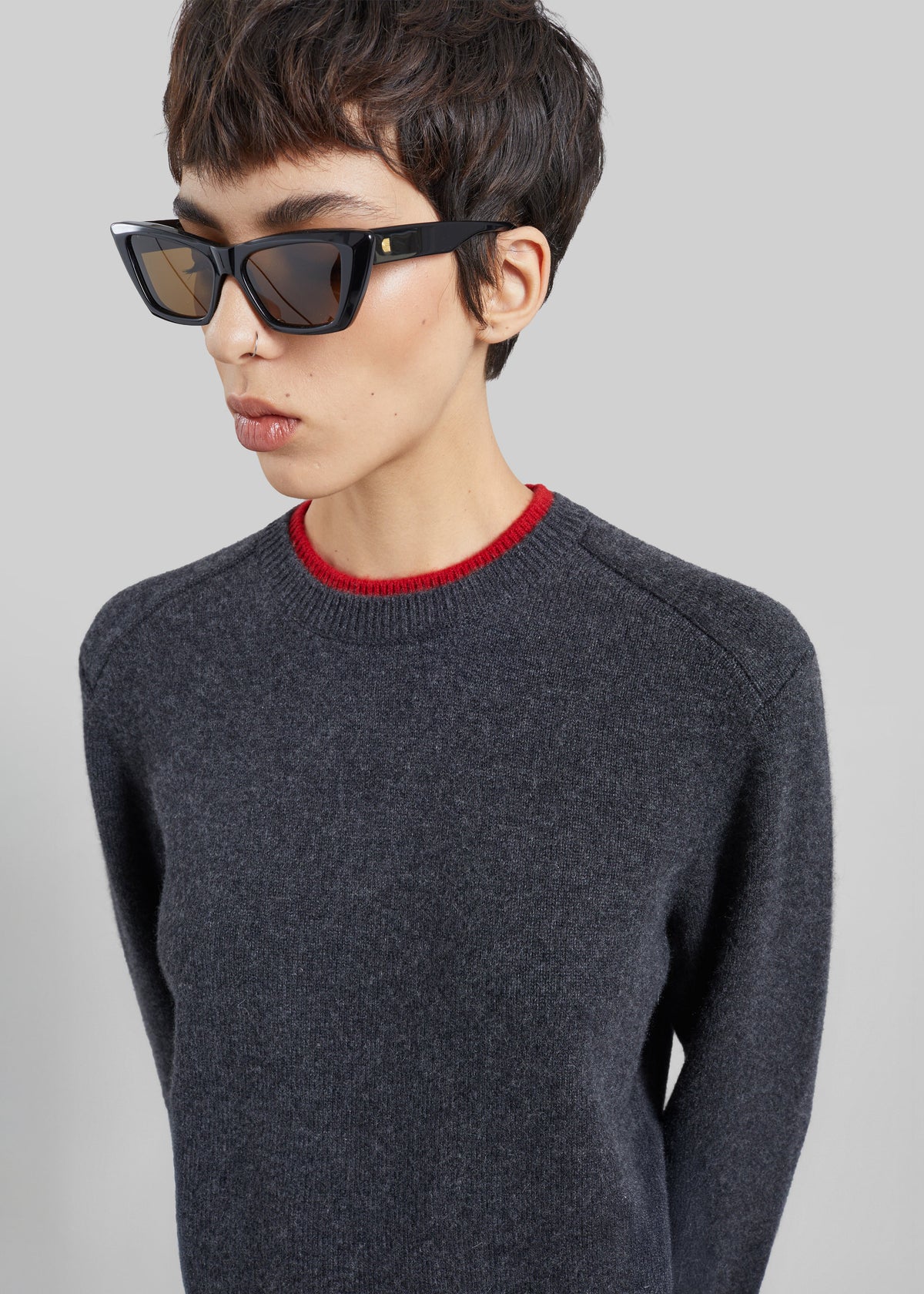 Loulou de Saison Otis Contrast Collar Sweater - Charcoal/Red - 1
