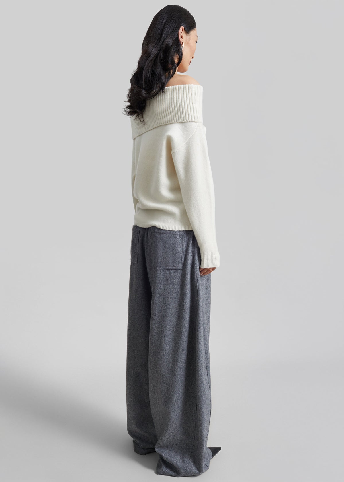 Loulou de Saison Sibyl Off-Shoulder Sweater - Ivory - 5