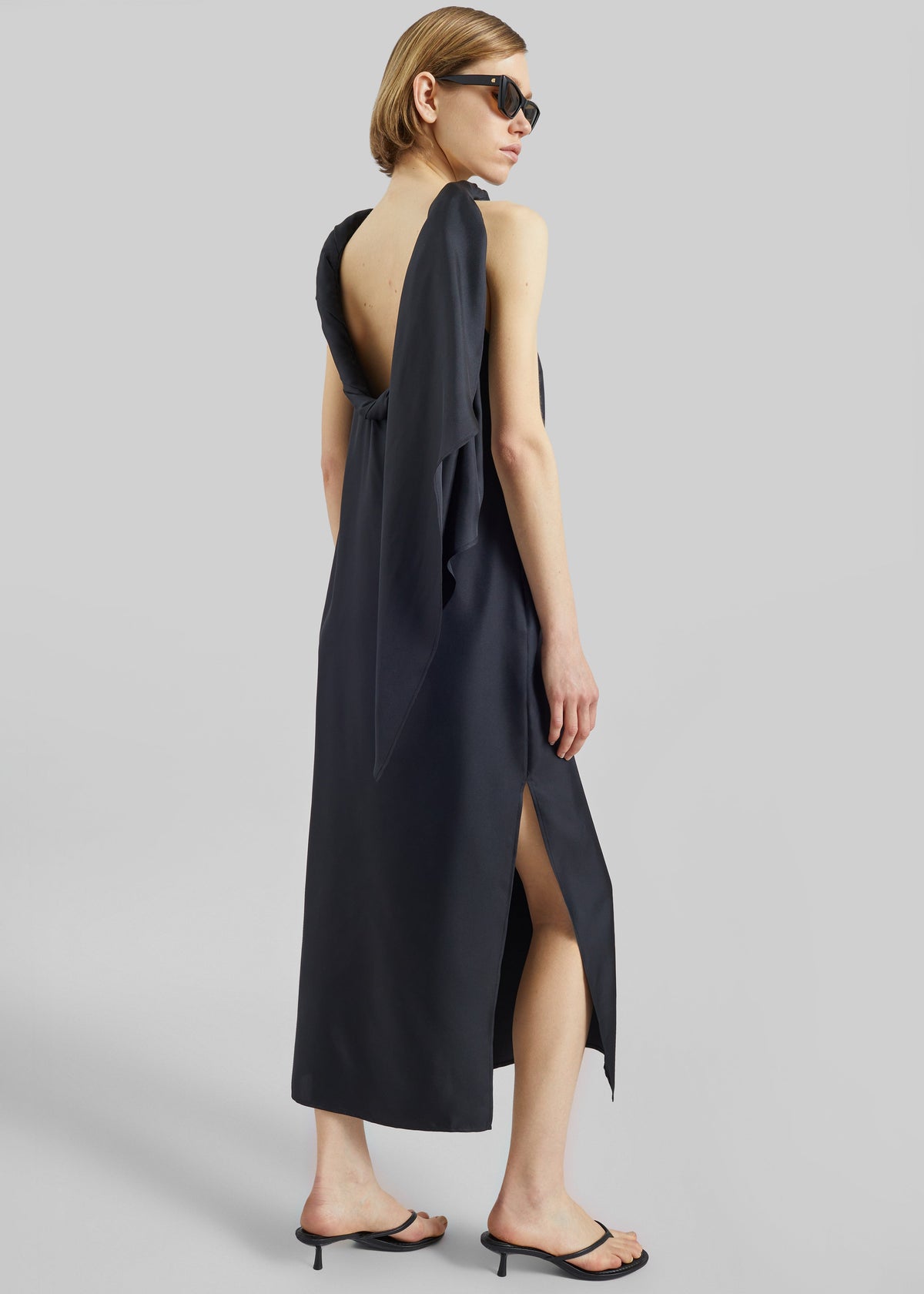 Loulou de Saison Susan Twisted Collar Dress - Black - 5