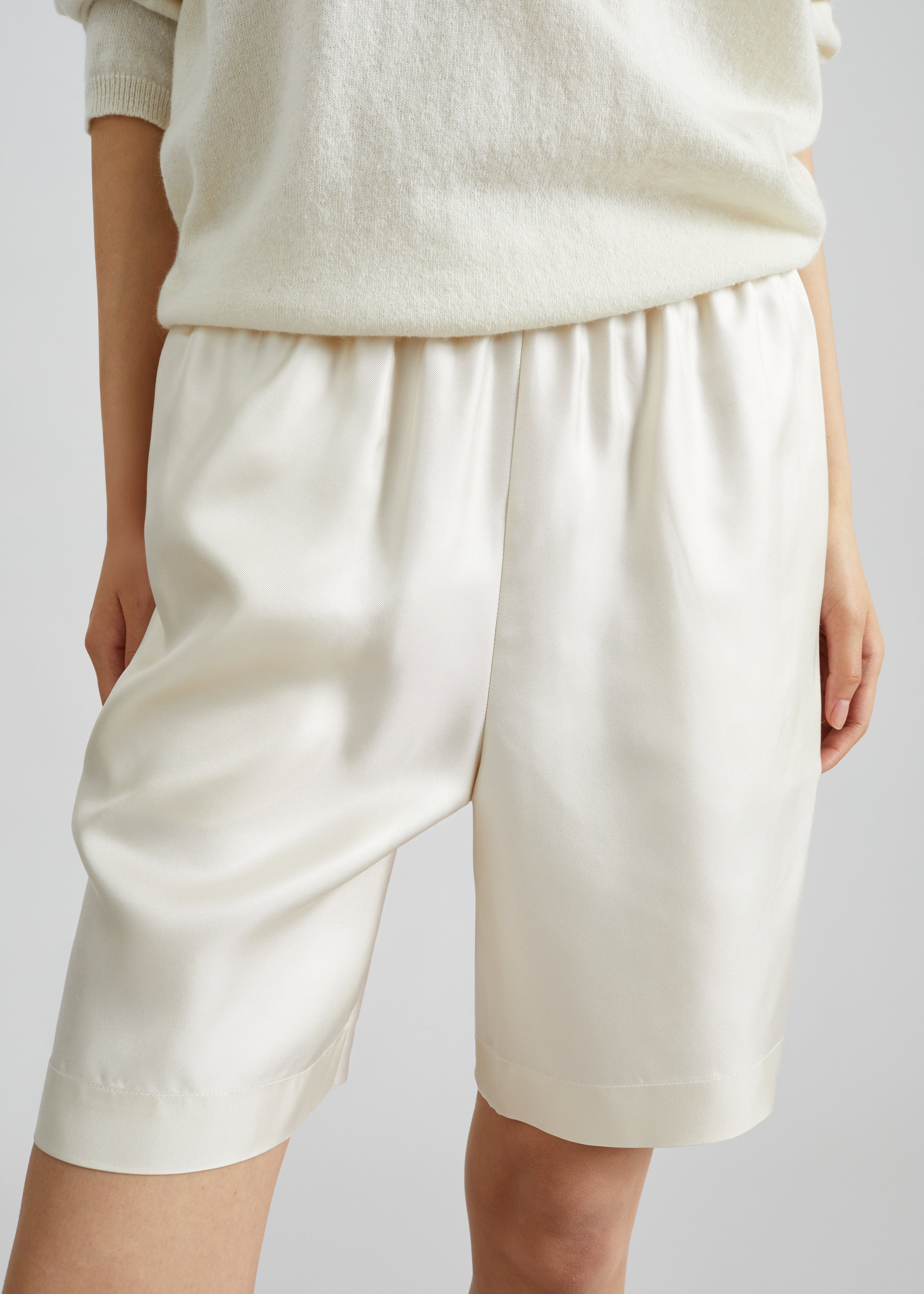 Loulou de Saison Zinia Lds Silk Twill Bermuda - Ivory - 3