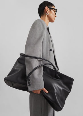 Low Classic Haricot Bag - Leather Black