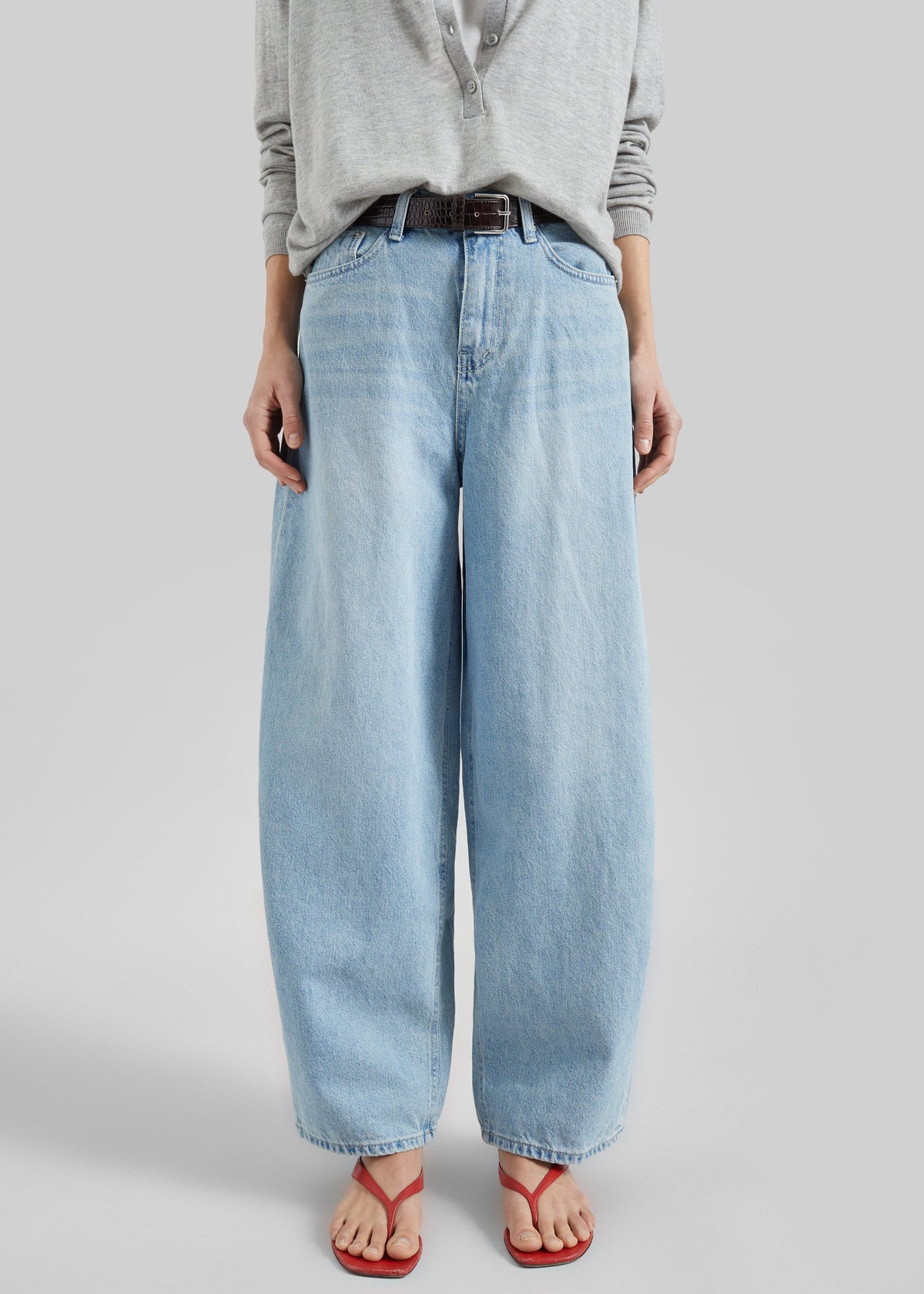 Lucena Barrel-Leg Jeans - Light Wash - 7