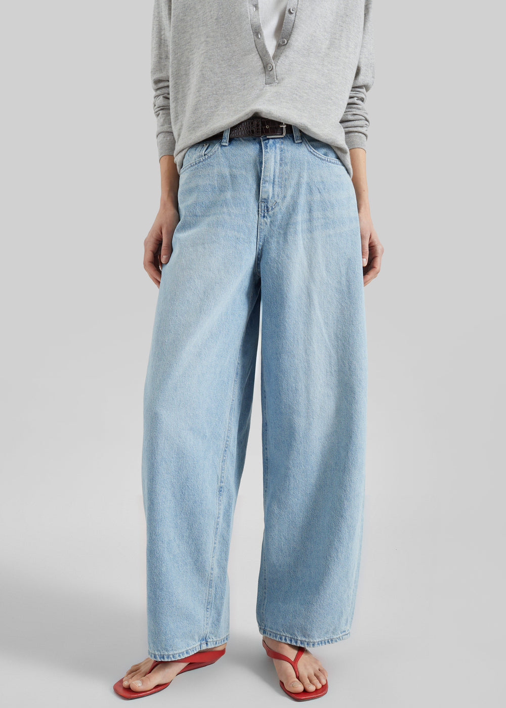 Lucena Barrel-Leg Jeans - Light Wash - 1