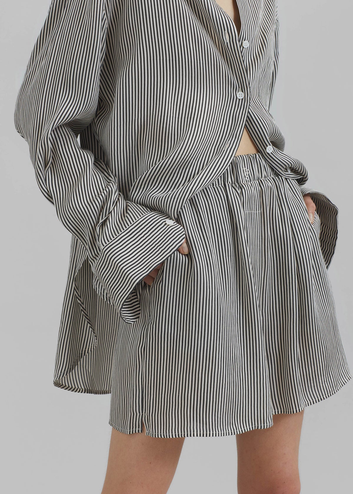 Lui Striped Silk Boxer Shorts - Black/White Stripe - 2