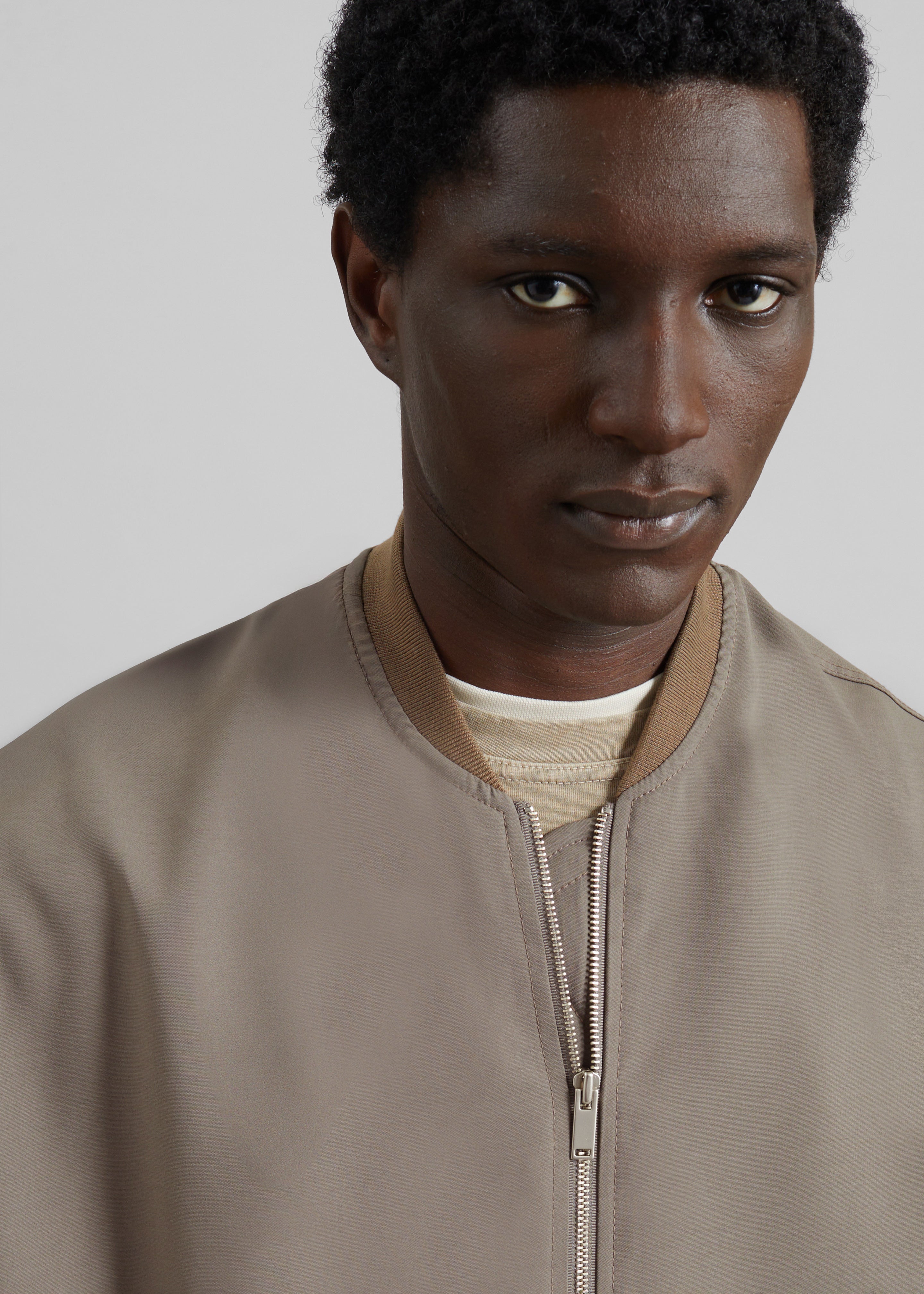 Lumi Bomber Jacket - Dark Olive – The Frankie Shop Europe