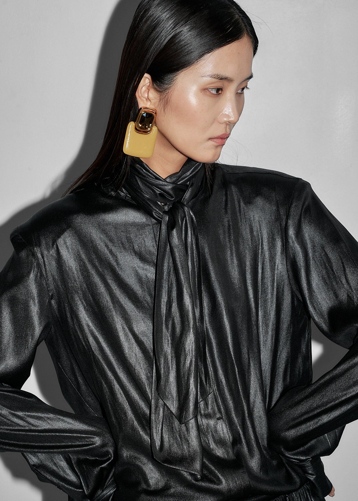 Mabillon Padded Lavalliere Blouse - Black - 2