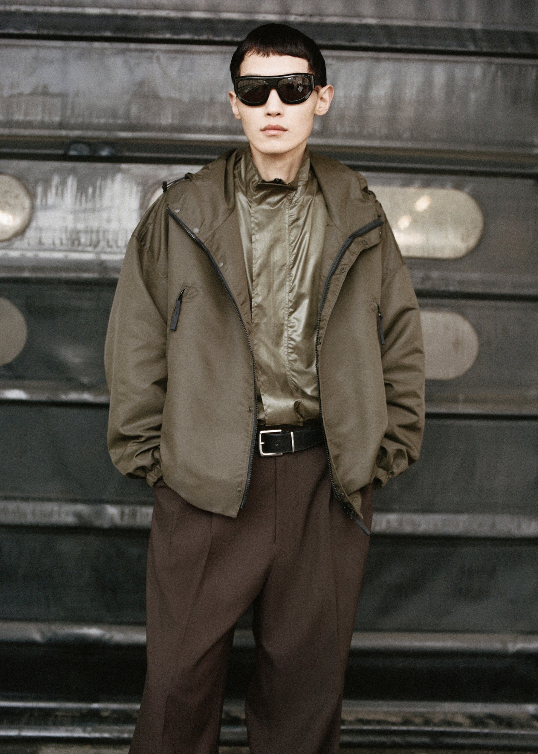 Malmore Windbreaker Jacket - Dark Olive - 9