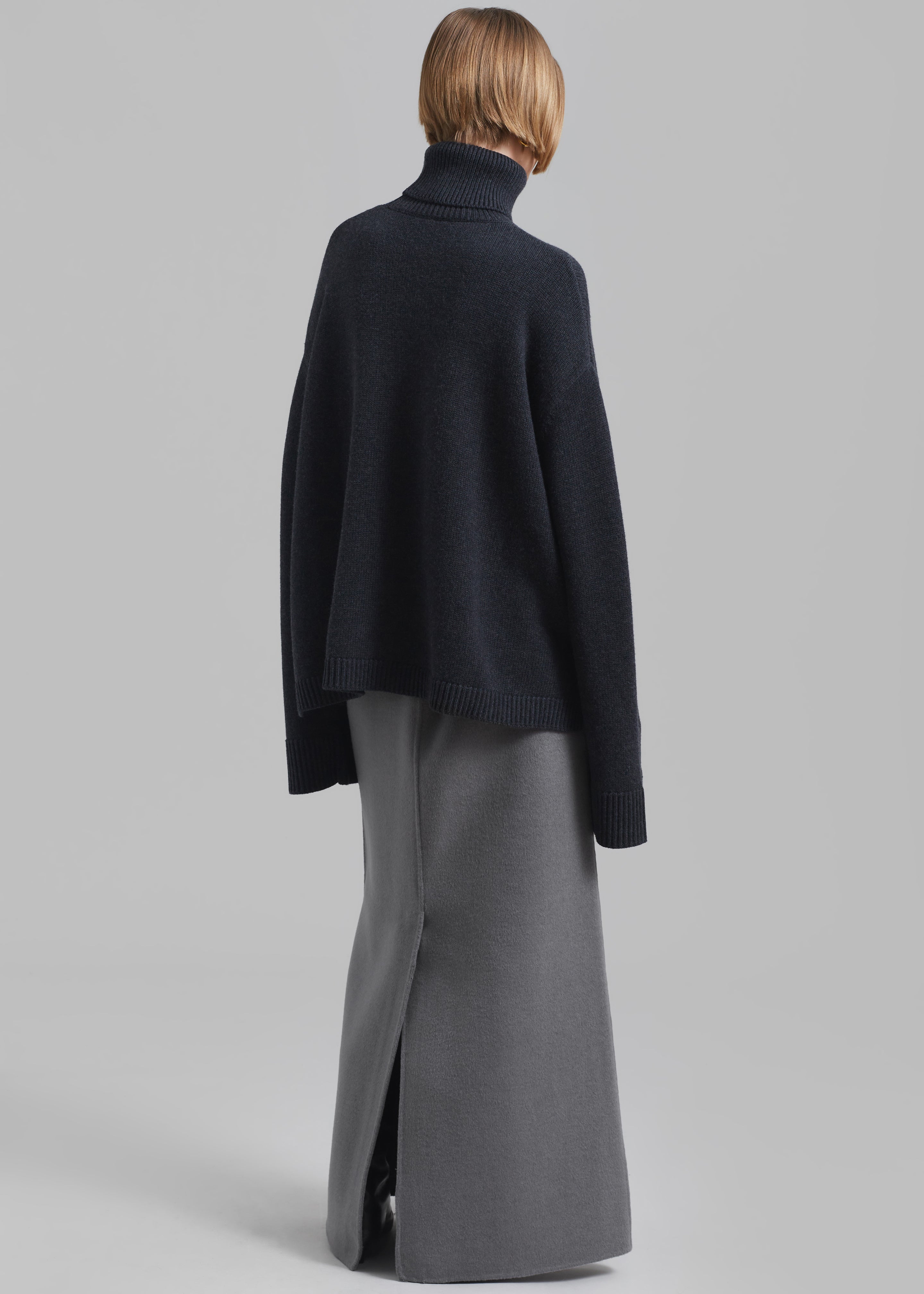 Long black shop wool skirt grey