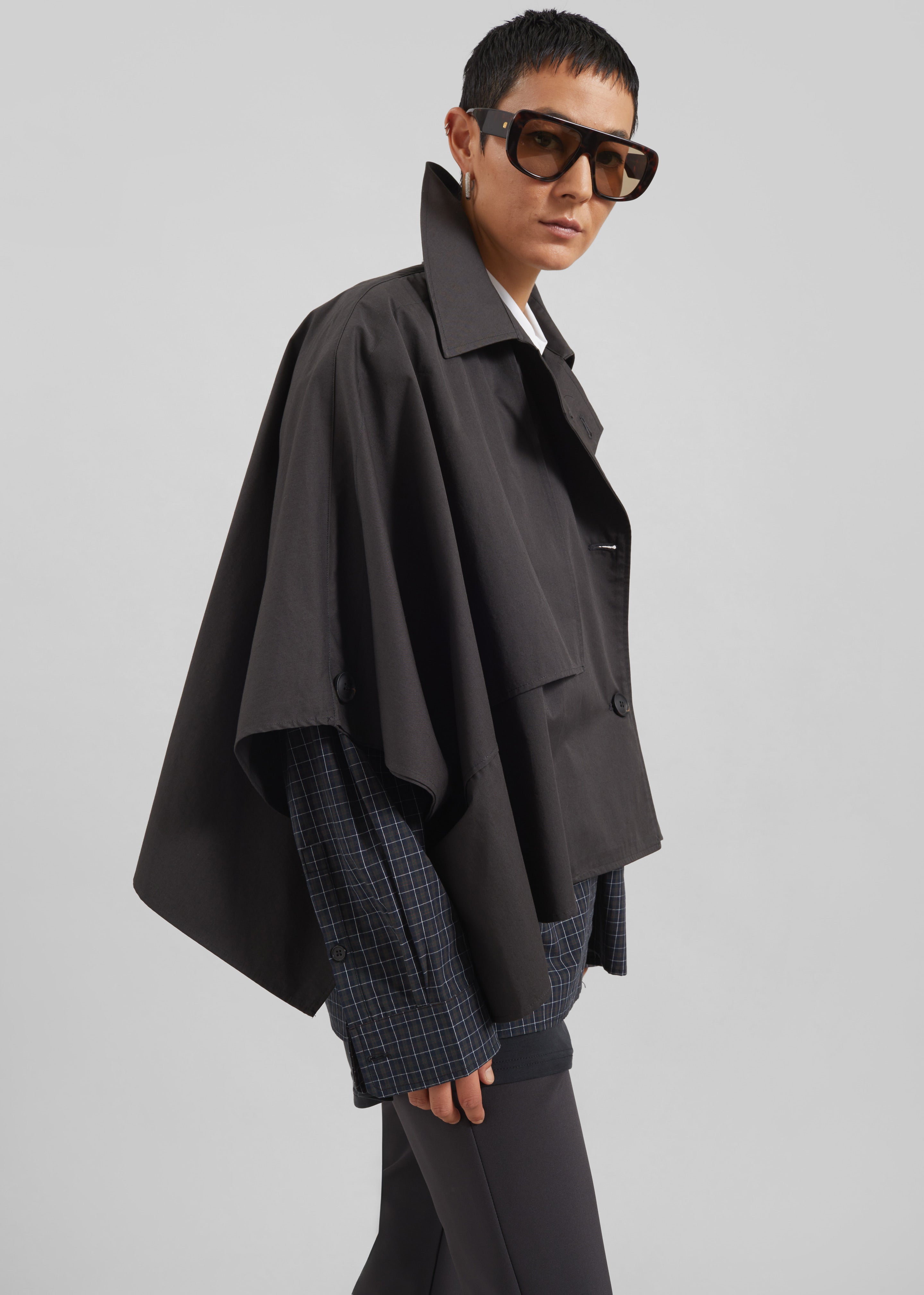 Maren Cape Trench - Black - 3