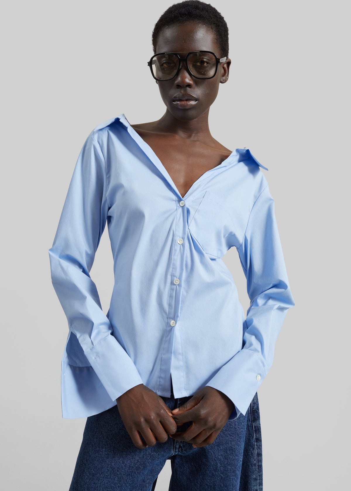 Mela Fitted Shirt - Light Blue