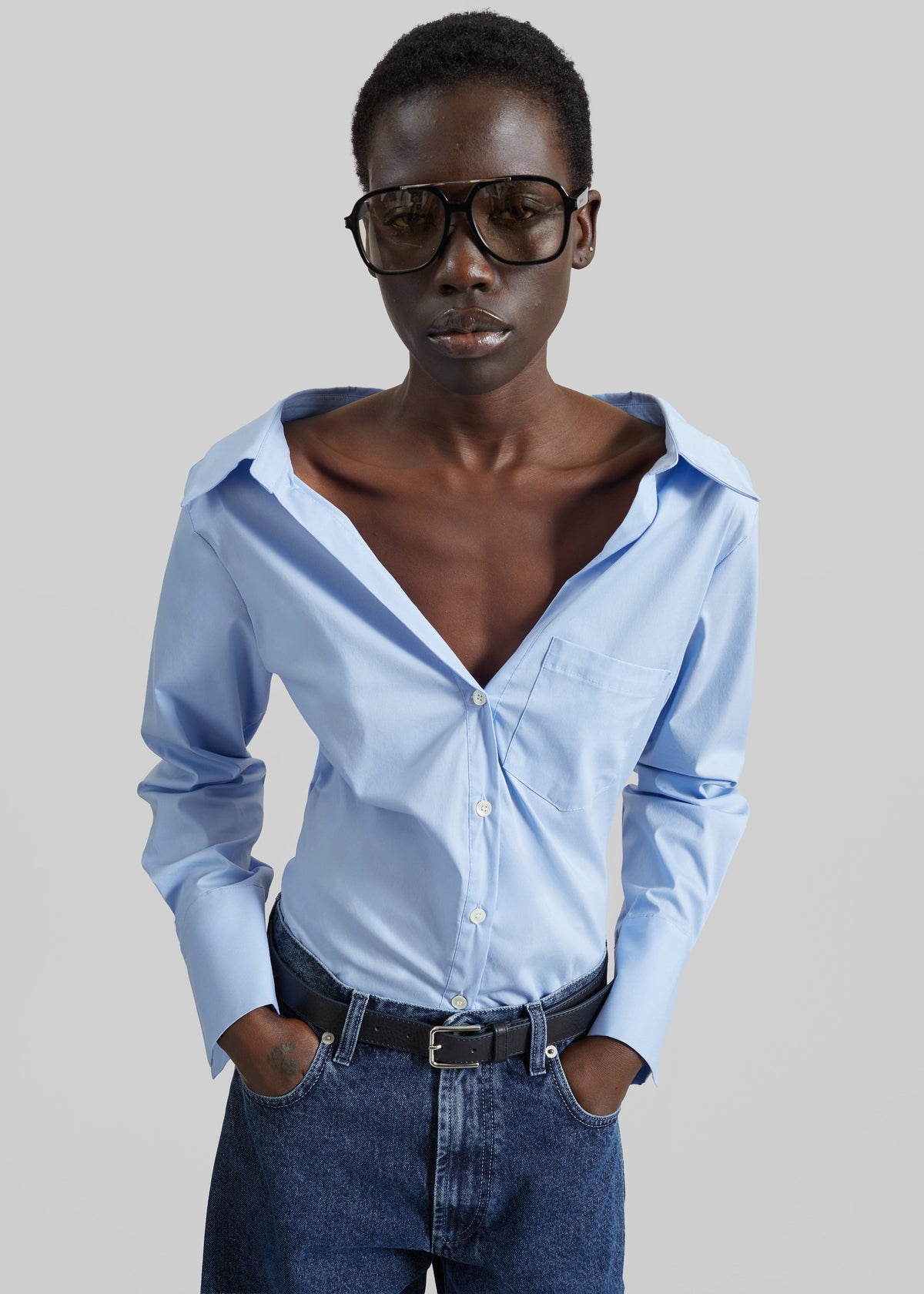 Mela Fitted Shirt - Light Blue