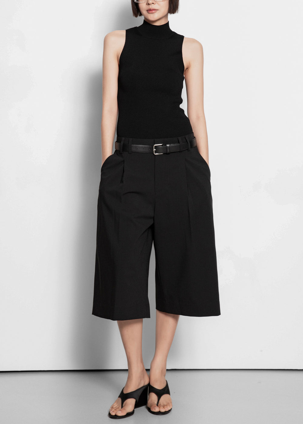 Meldert Bermuda Shorts - Black - 1