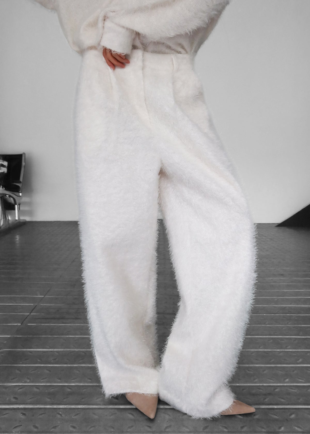Melker Furry Pants - Off White - 3