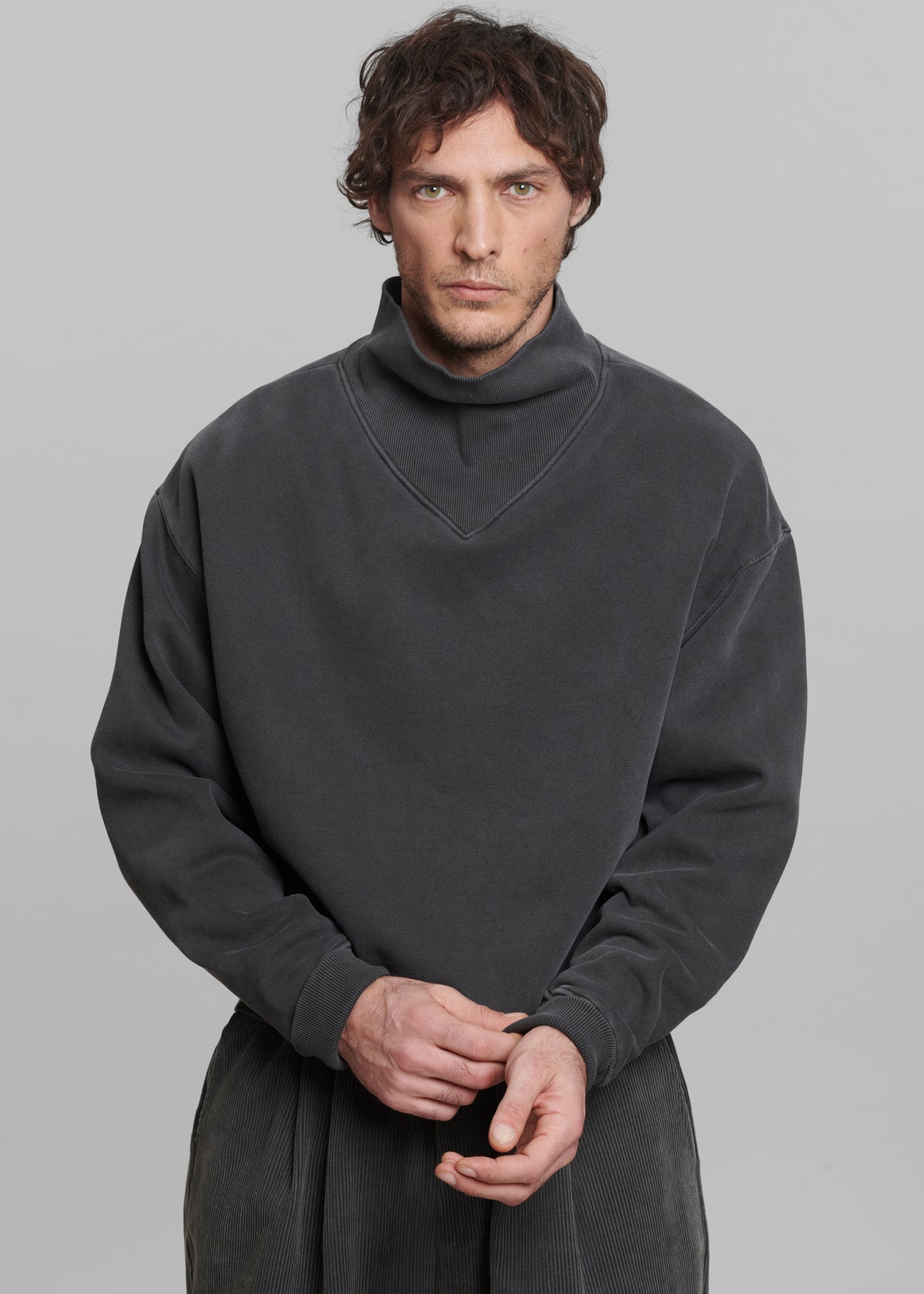 Micah Sweatshirt - Charcoal - 1