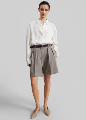 Mirbel Pleated Shorts - Taupe