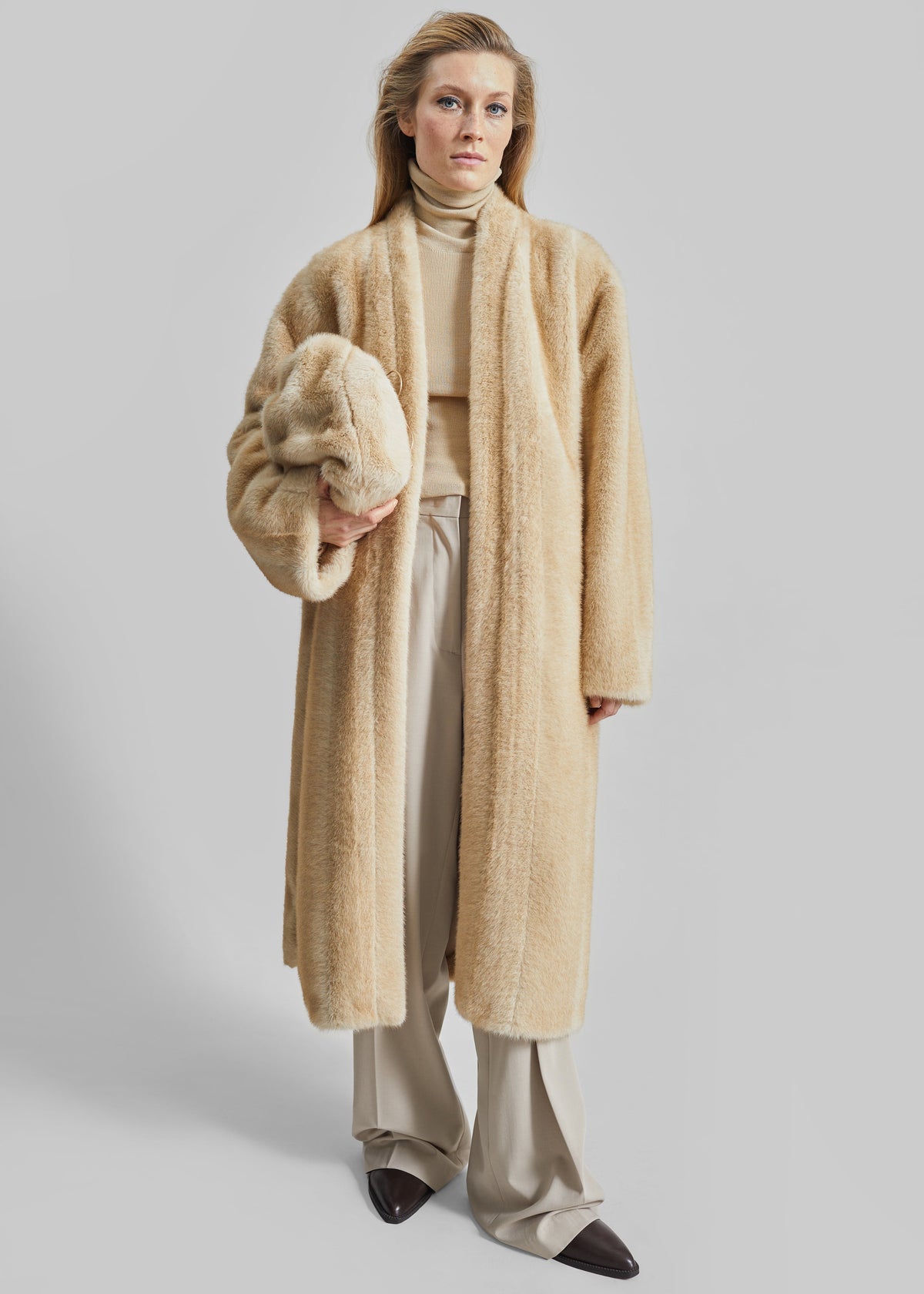 Morgan Faux Fur Small Pouch - Beige - 3