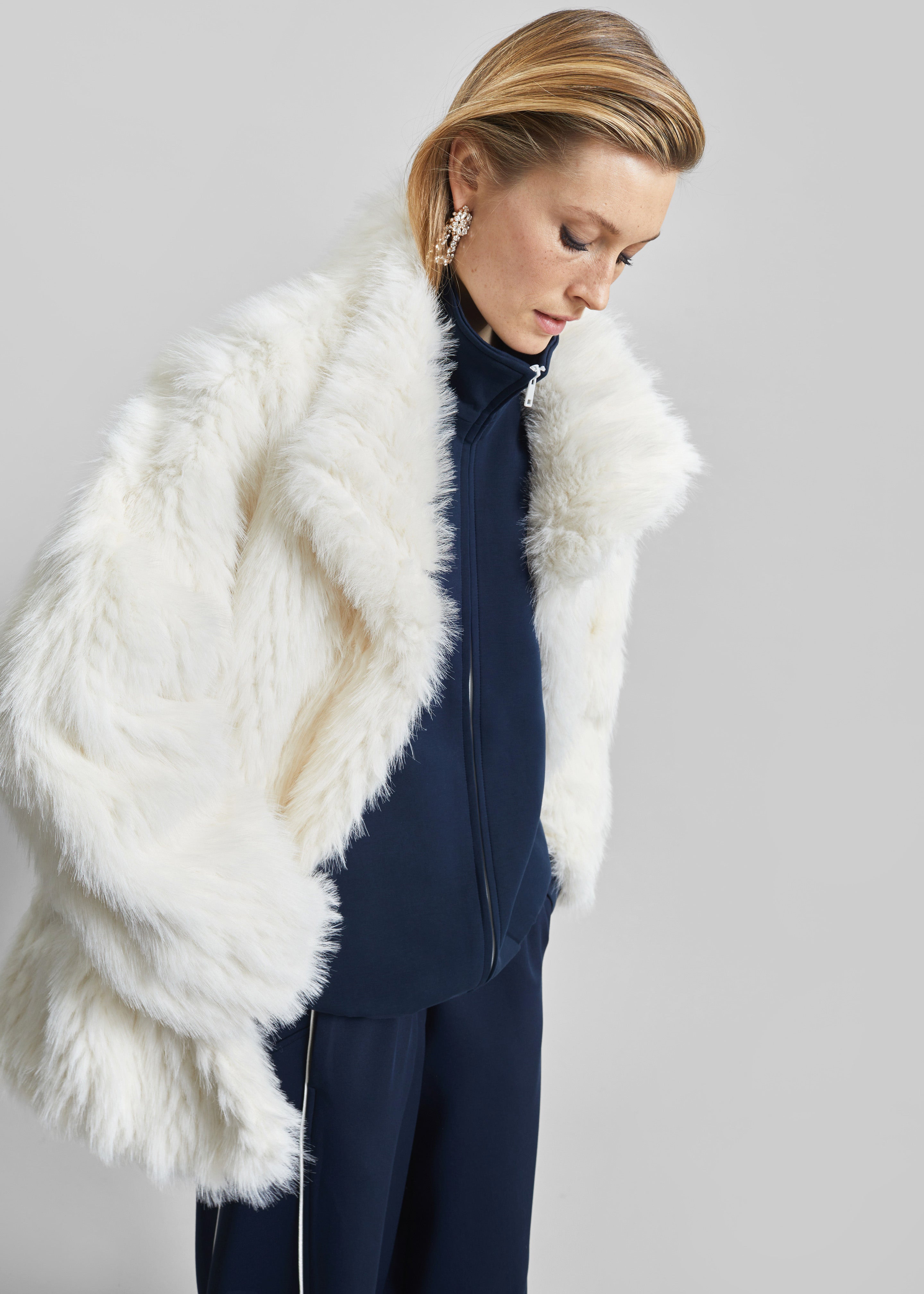 Mortisa Faux Fur Belted Short Coat - Off White – The Frankie Shop