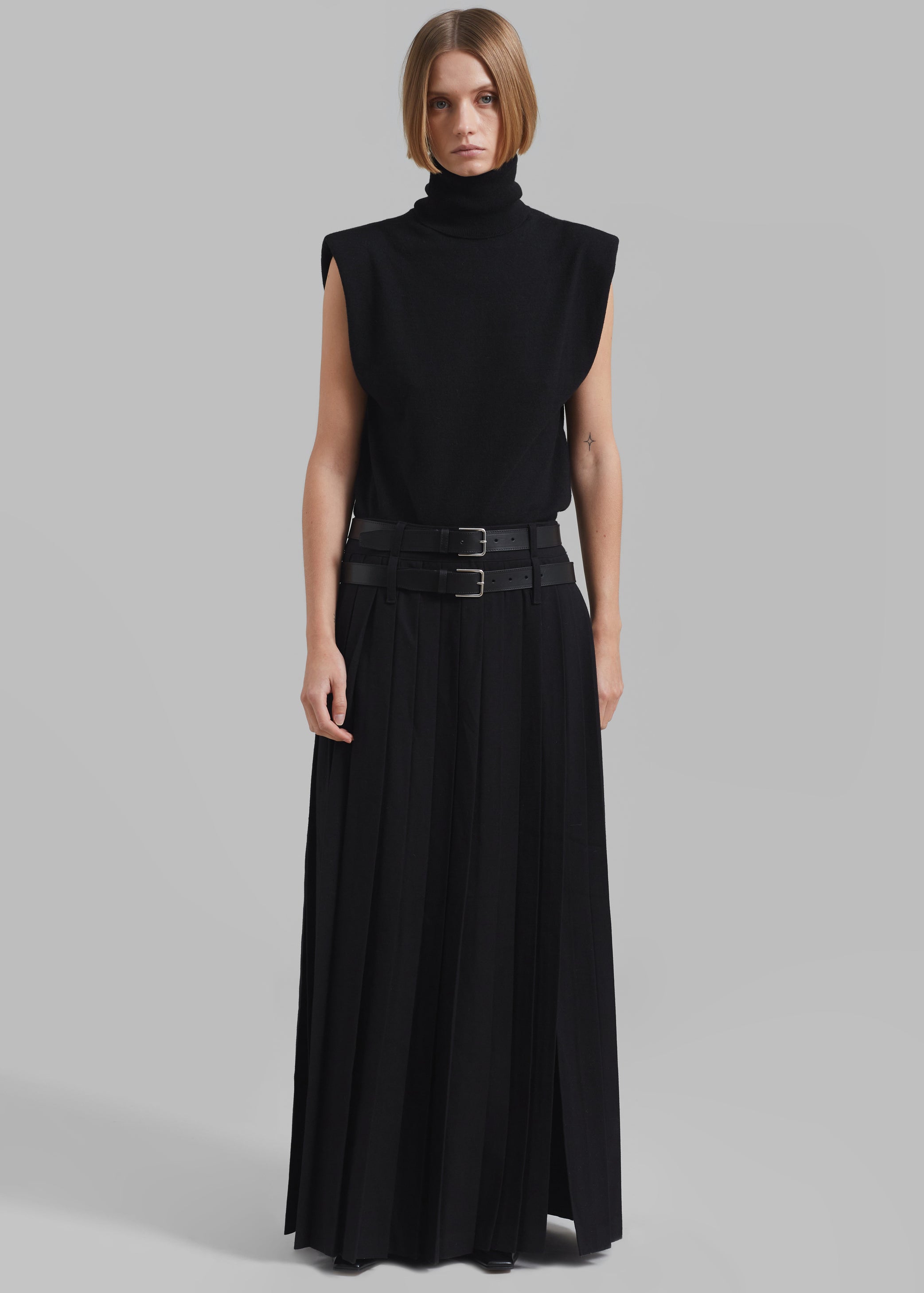 Shop the look image for Nadia Thin Padded Sleeveless Turtleneck - Black