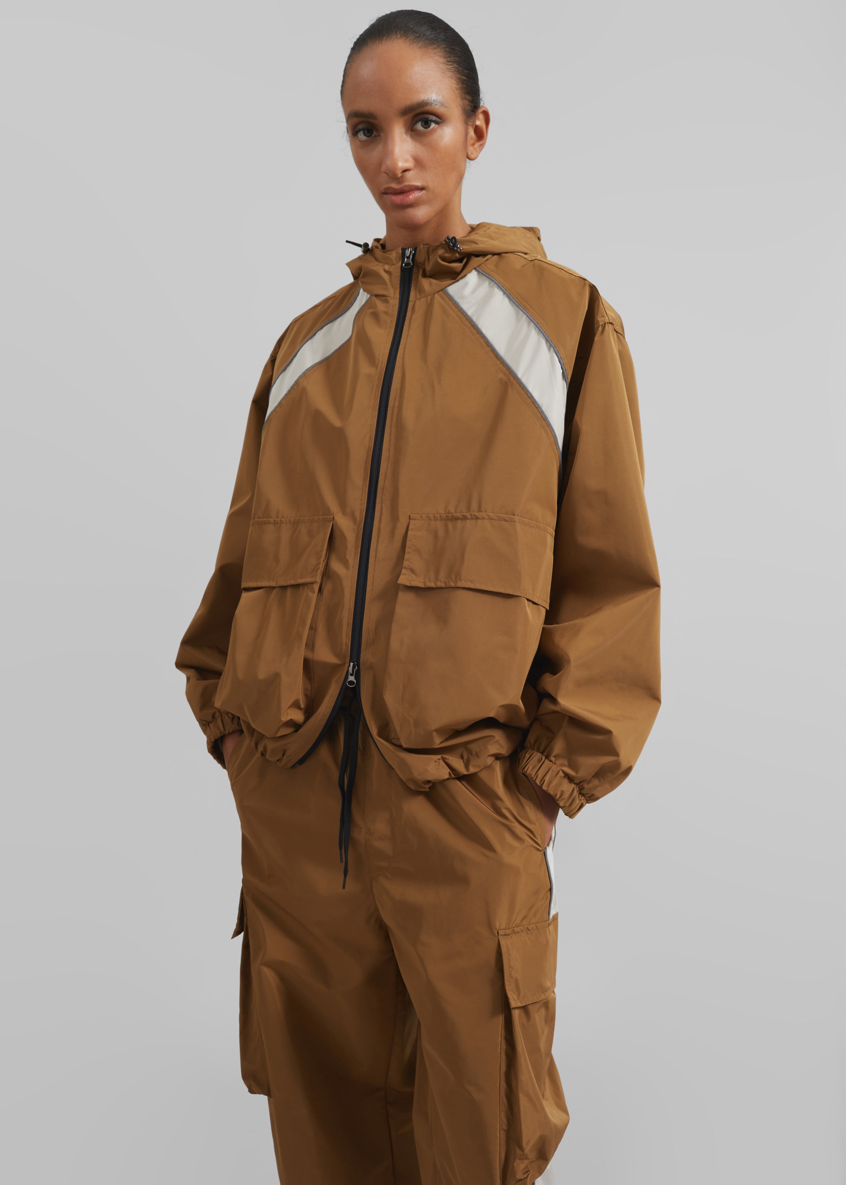 Navan Windbreaker Cargo Jacket - Brown - 3