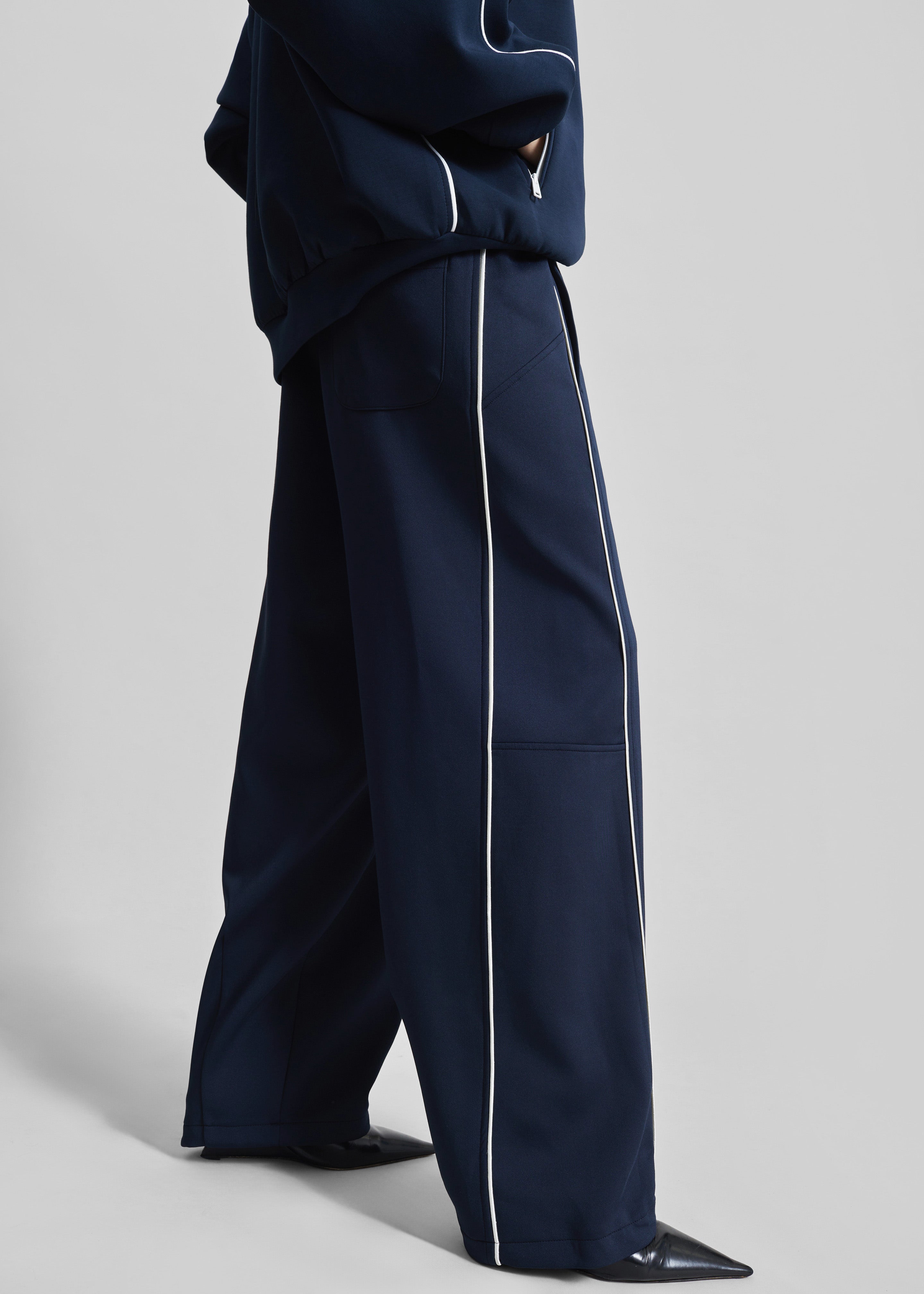 Nayen Track Pants - Navy - 8