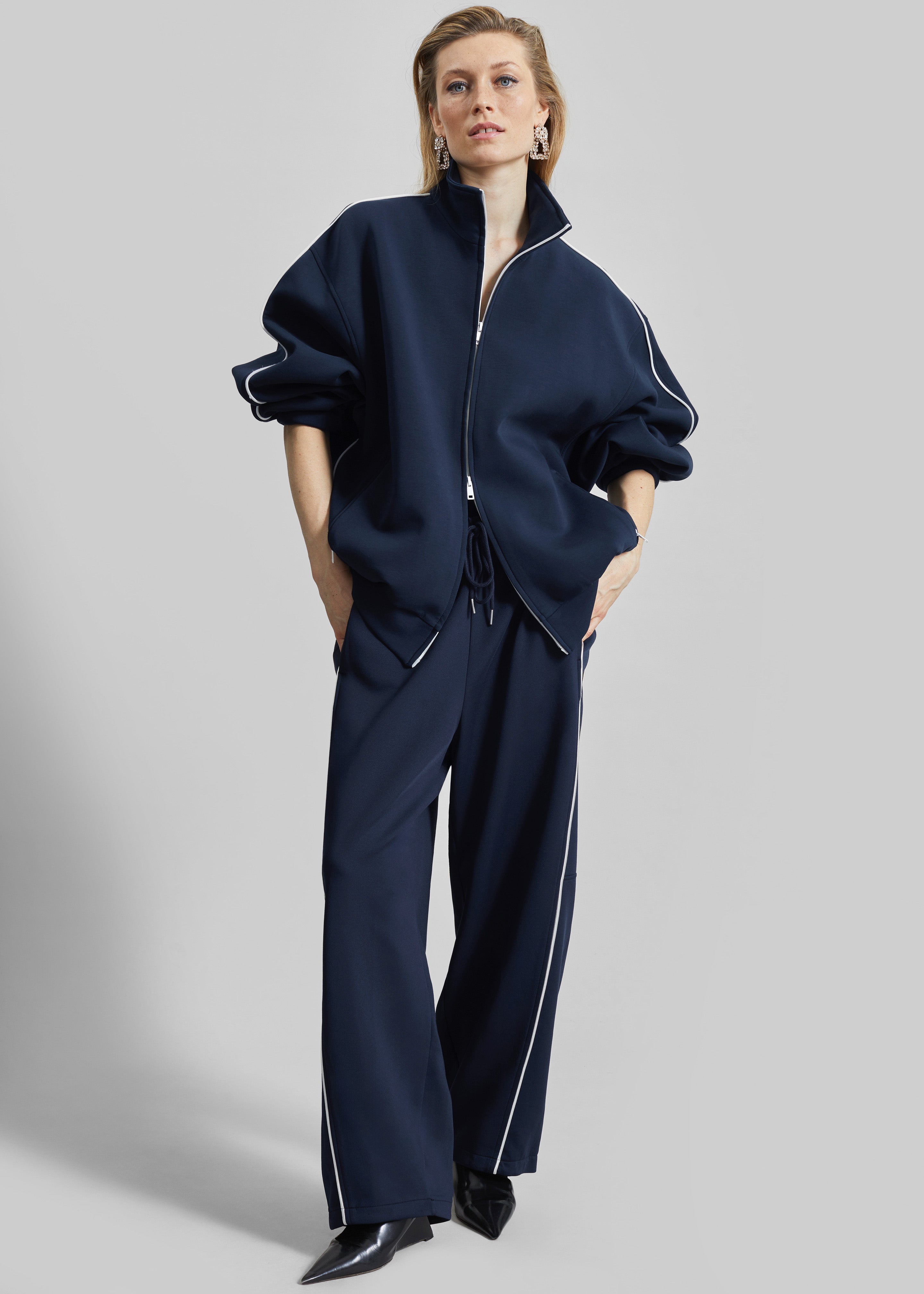 Max Mara ナイロンジャケット y2kネイビー ジップジャケット Nayen Zip-Up Jacket - Navy – The Frankie Shop Europe
