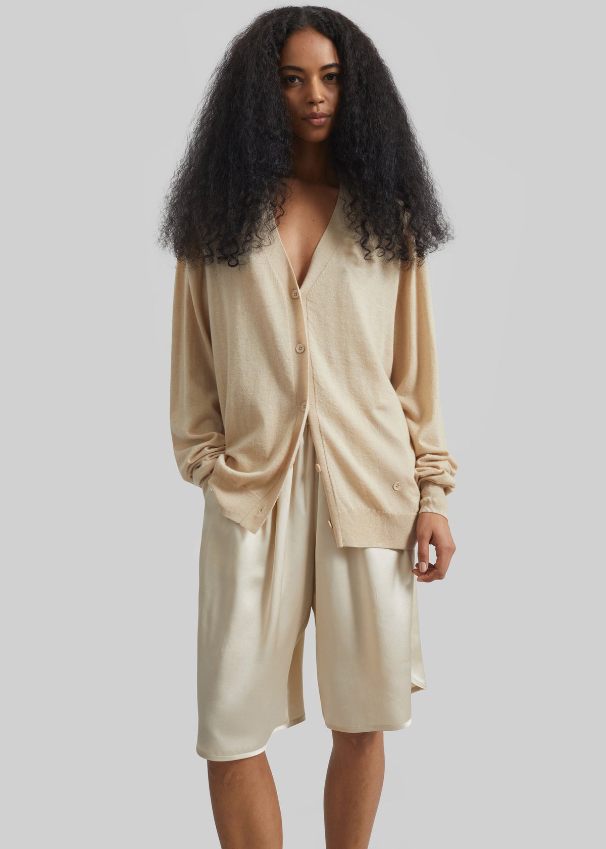 Nelis Silk Bermuda Shorts - Champagne - 4