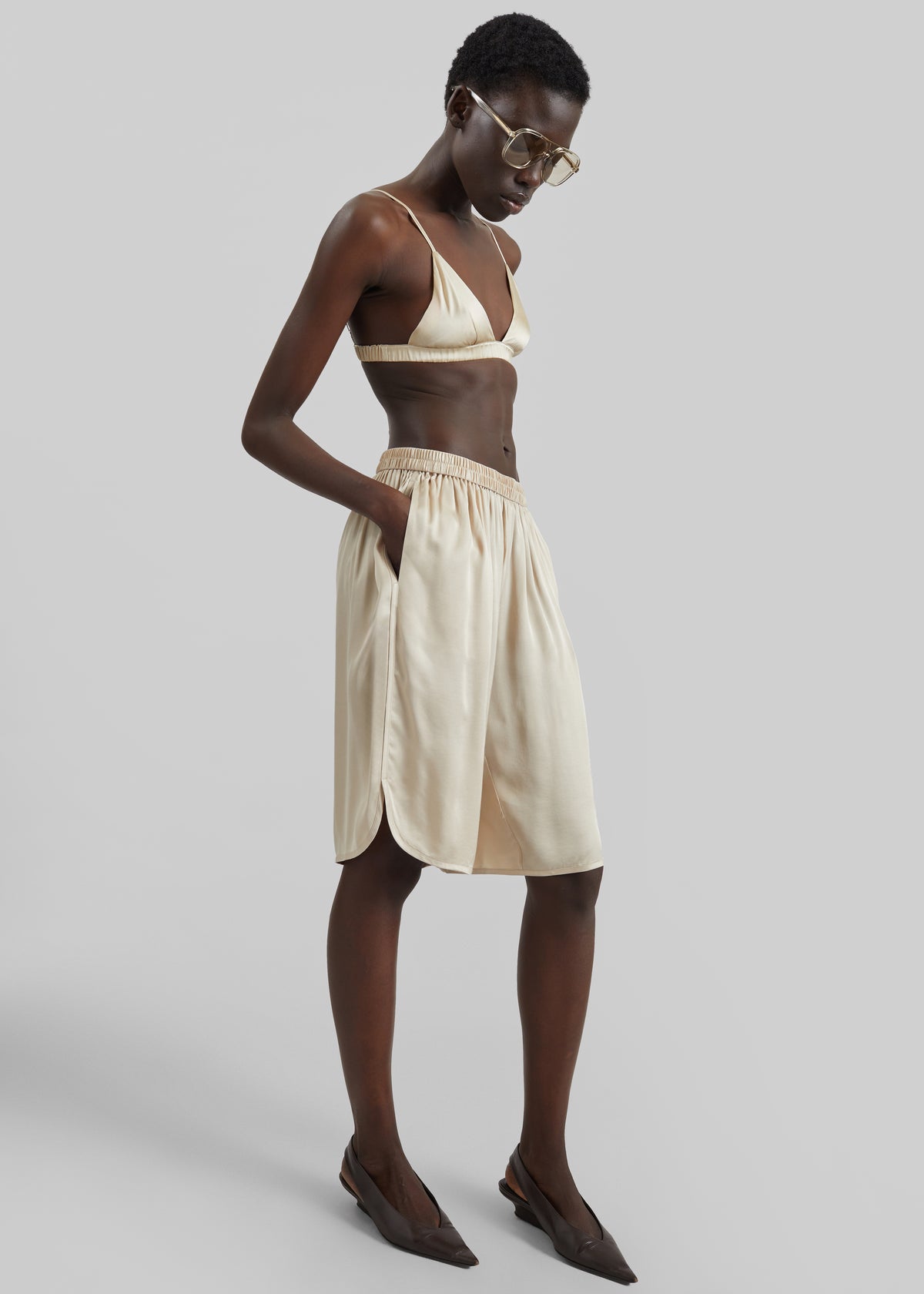 Nelis Silk Bermuda Shorts - Champagne - 8