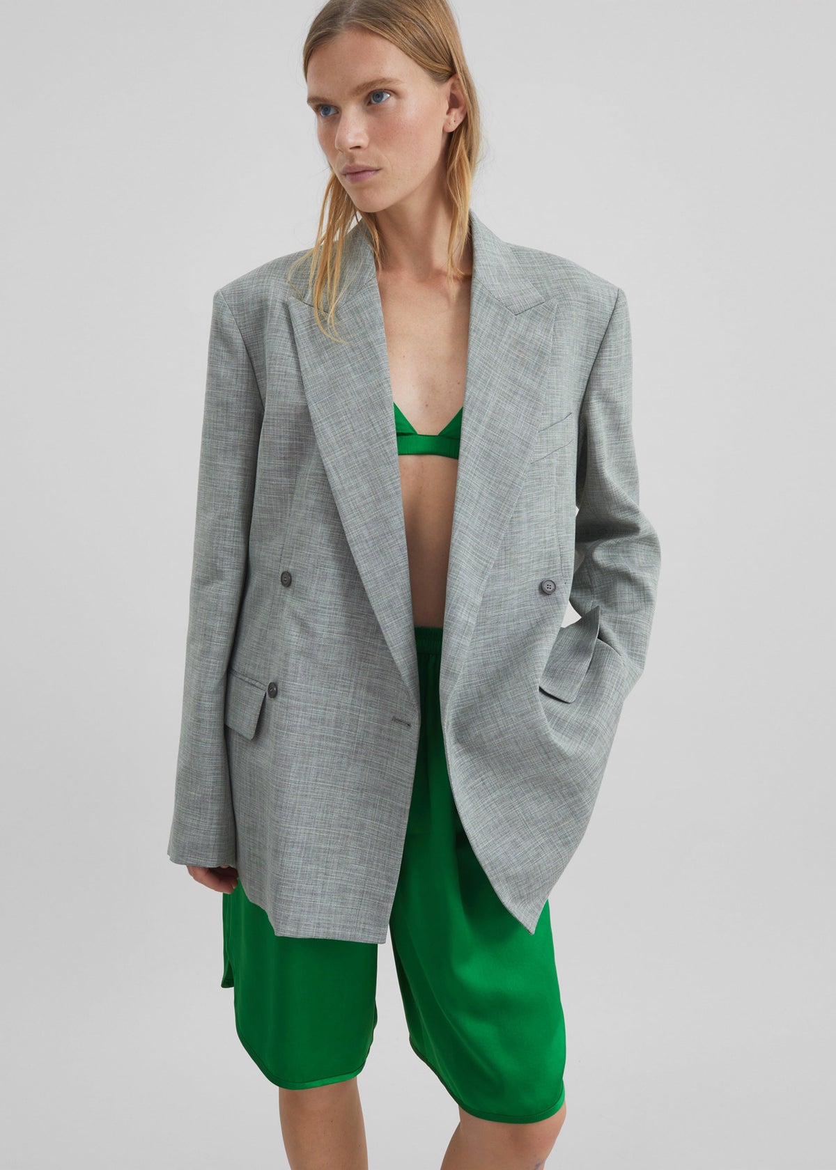 Nelis Silk Bermuda Shorts - Kelly Green - 8