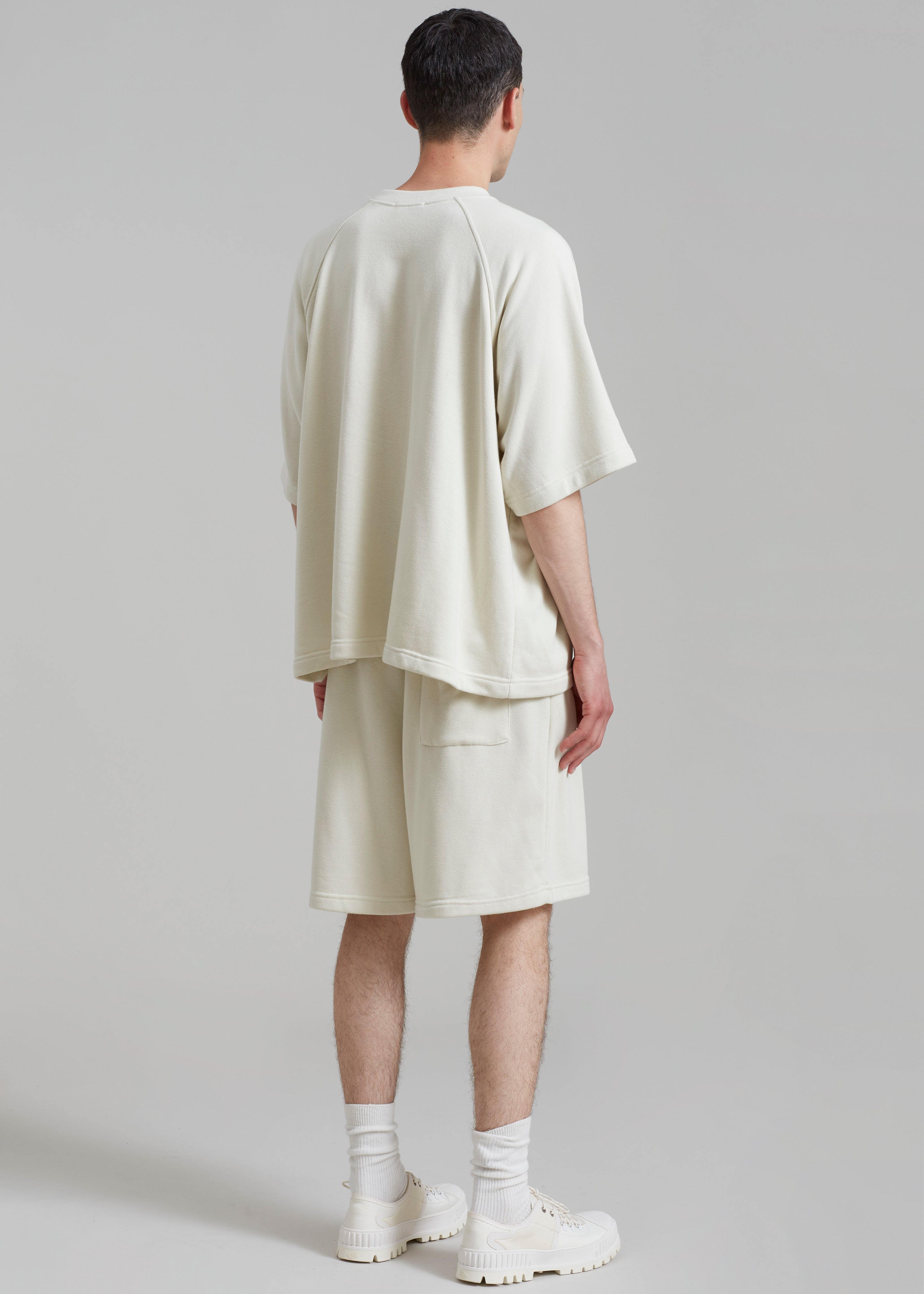 Newton Sweat Tee - Beige - 10