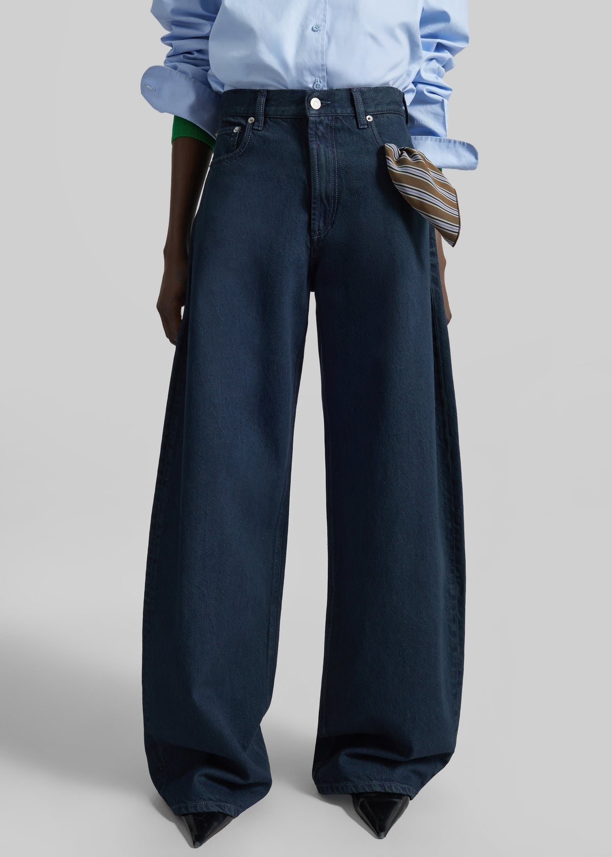 Nick Barrel Leg Jeans - Dark Wash