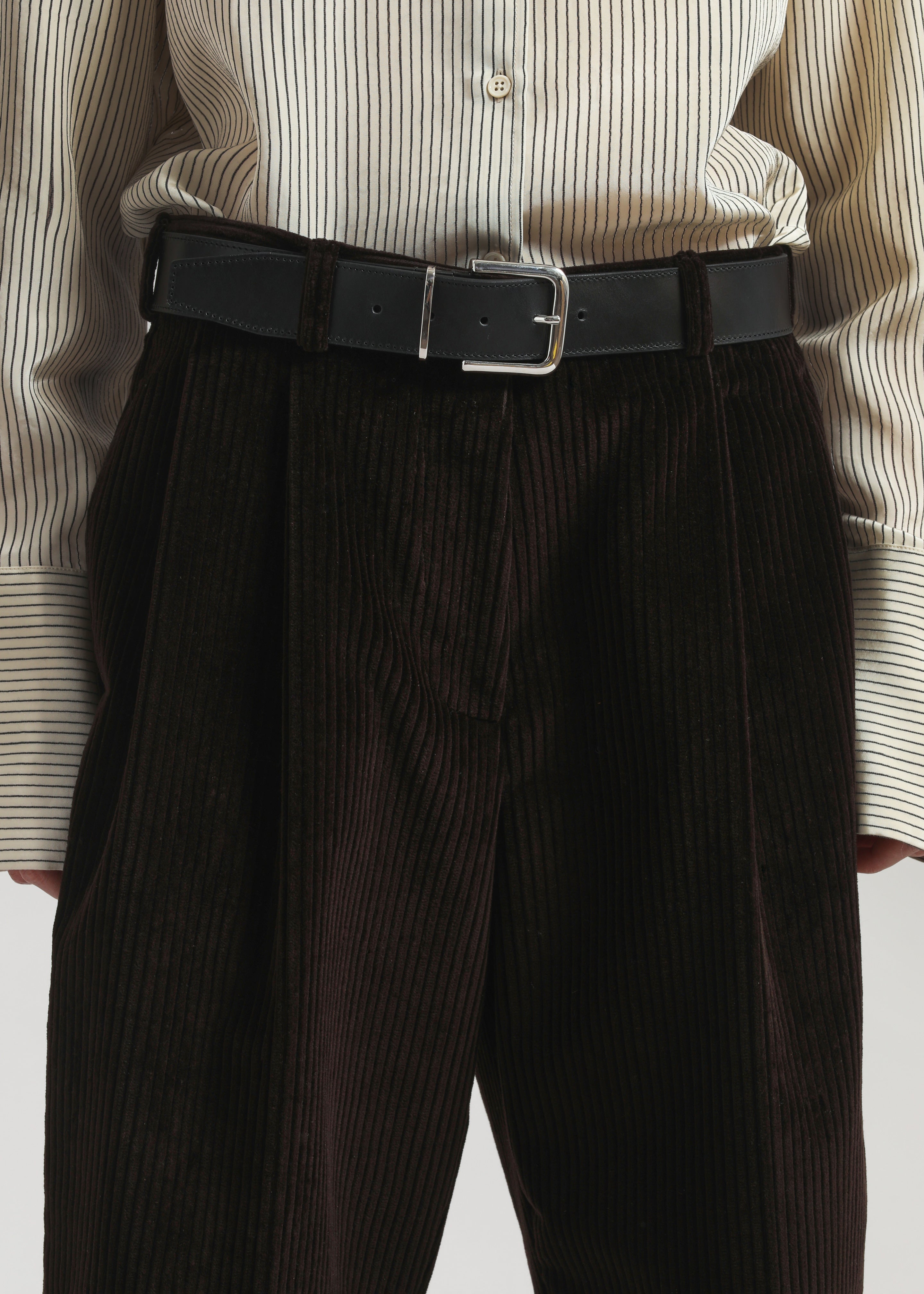 Norstrand Pleated Corduroy Trousers - Dark Brown - 3