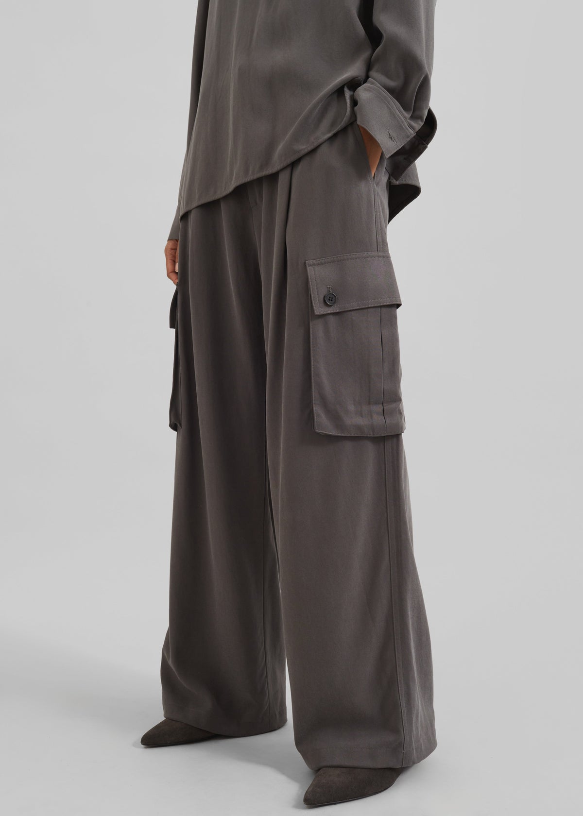 Nyro Cargo Pants - Charcoal - 1