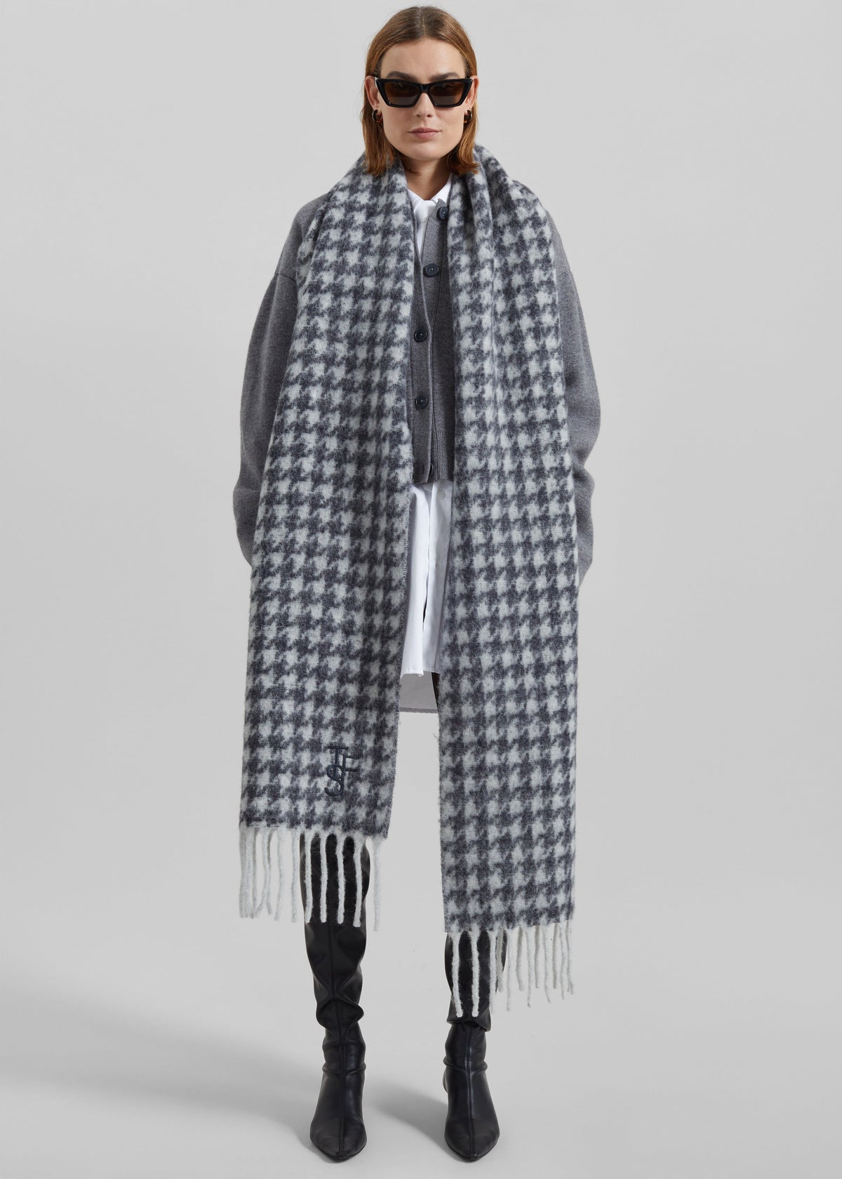 Olari Alpaca Blend Scarf - Grey Houndstooth Check - 2