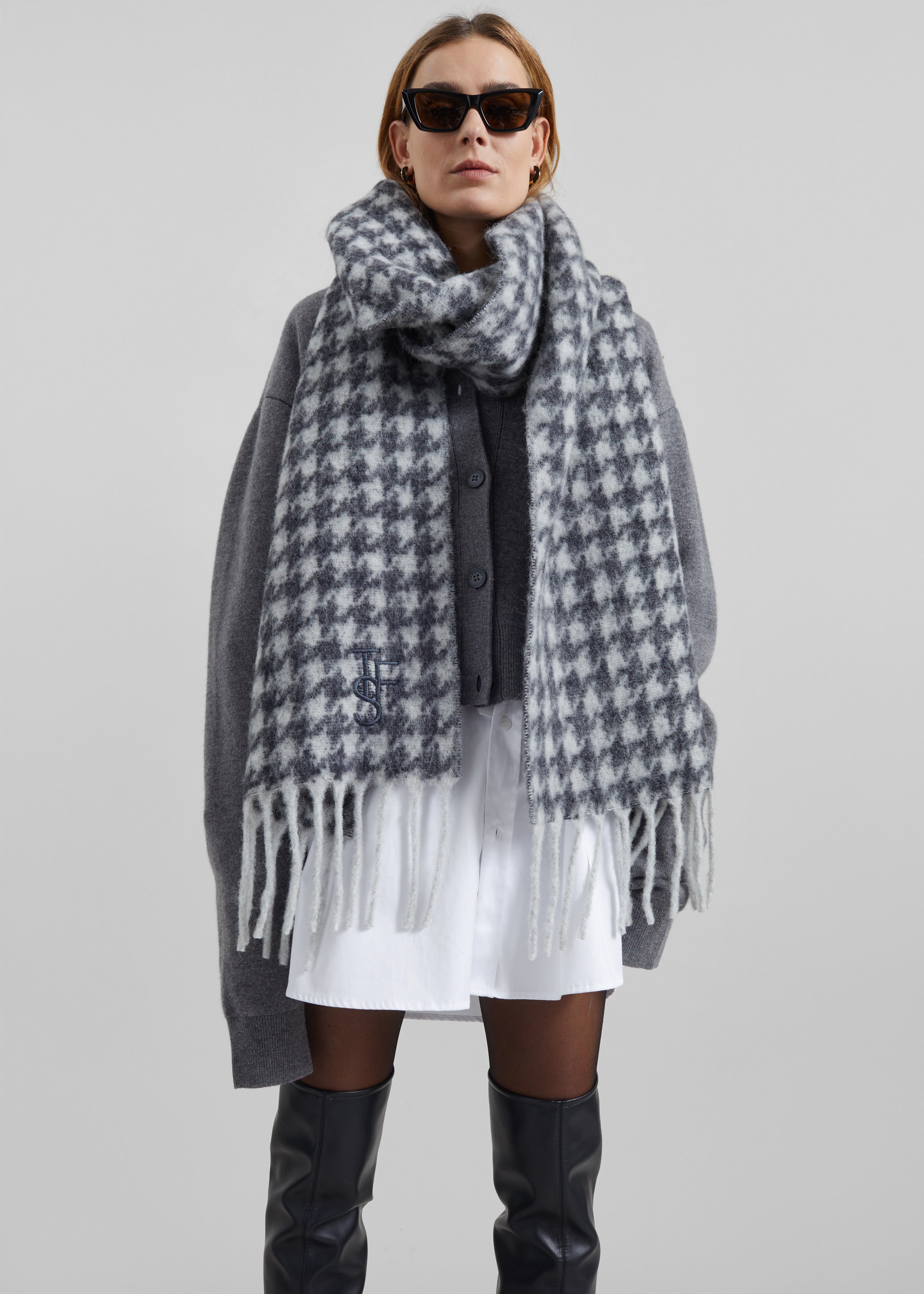 Olari Alpaca Blend Scarf - Grey Houndstooth Check - 5