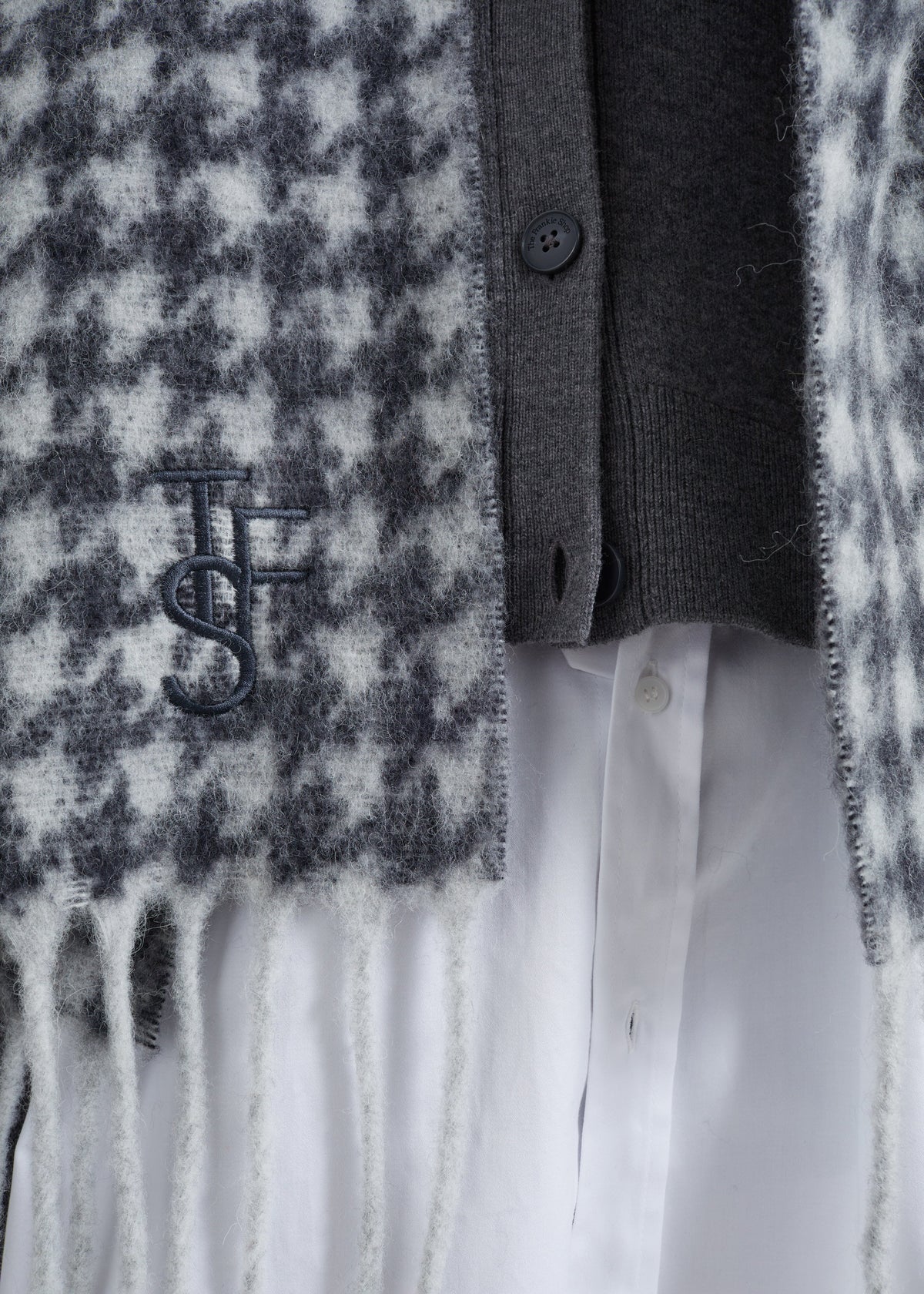 Olari Alpaca Blend Scarf - Grey Houndstooth Check - 4