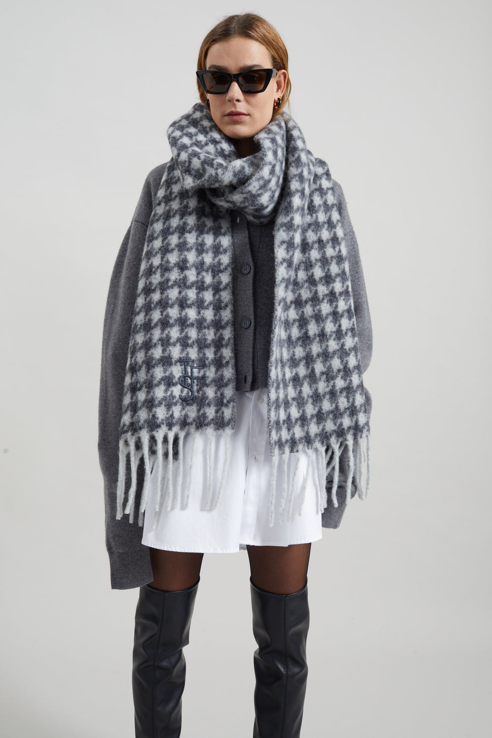 Olari Alpaca Blend Scarf - Grey Houndstooth Check
