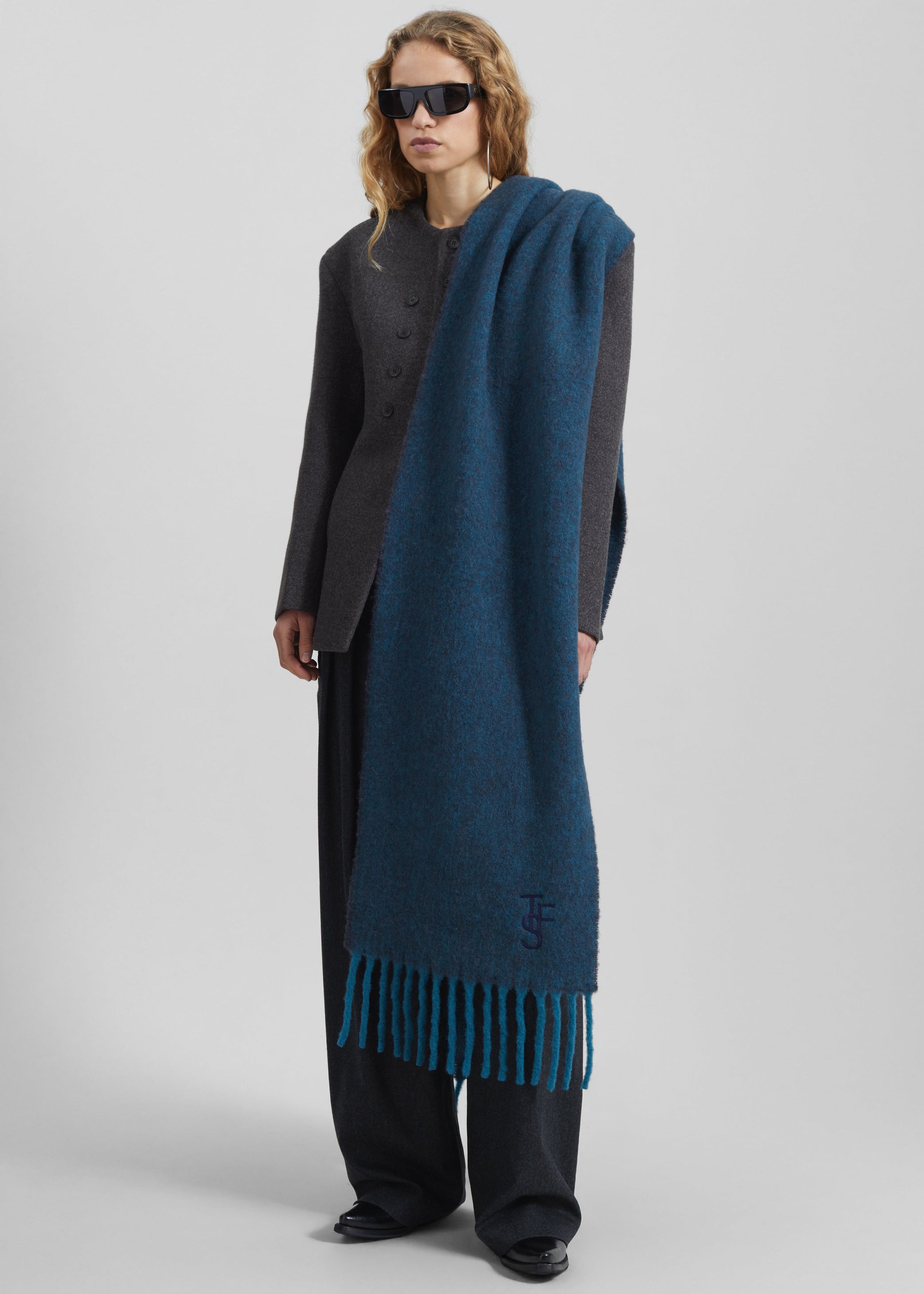 Shop the look image for Olari Alpaca Blend Scarf - Navy Melange