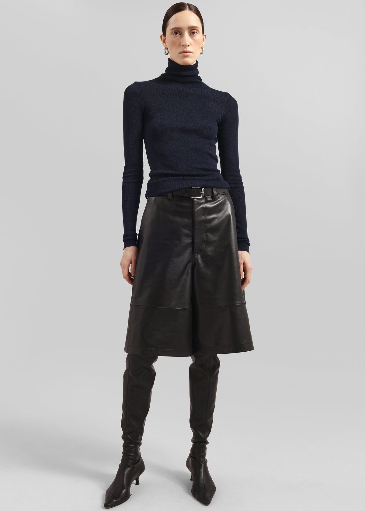 Olivia Leather Bermuda Shorts - Black - 8