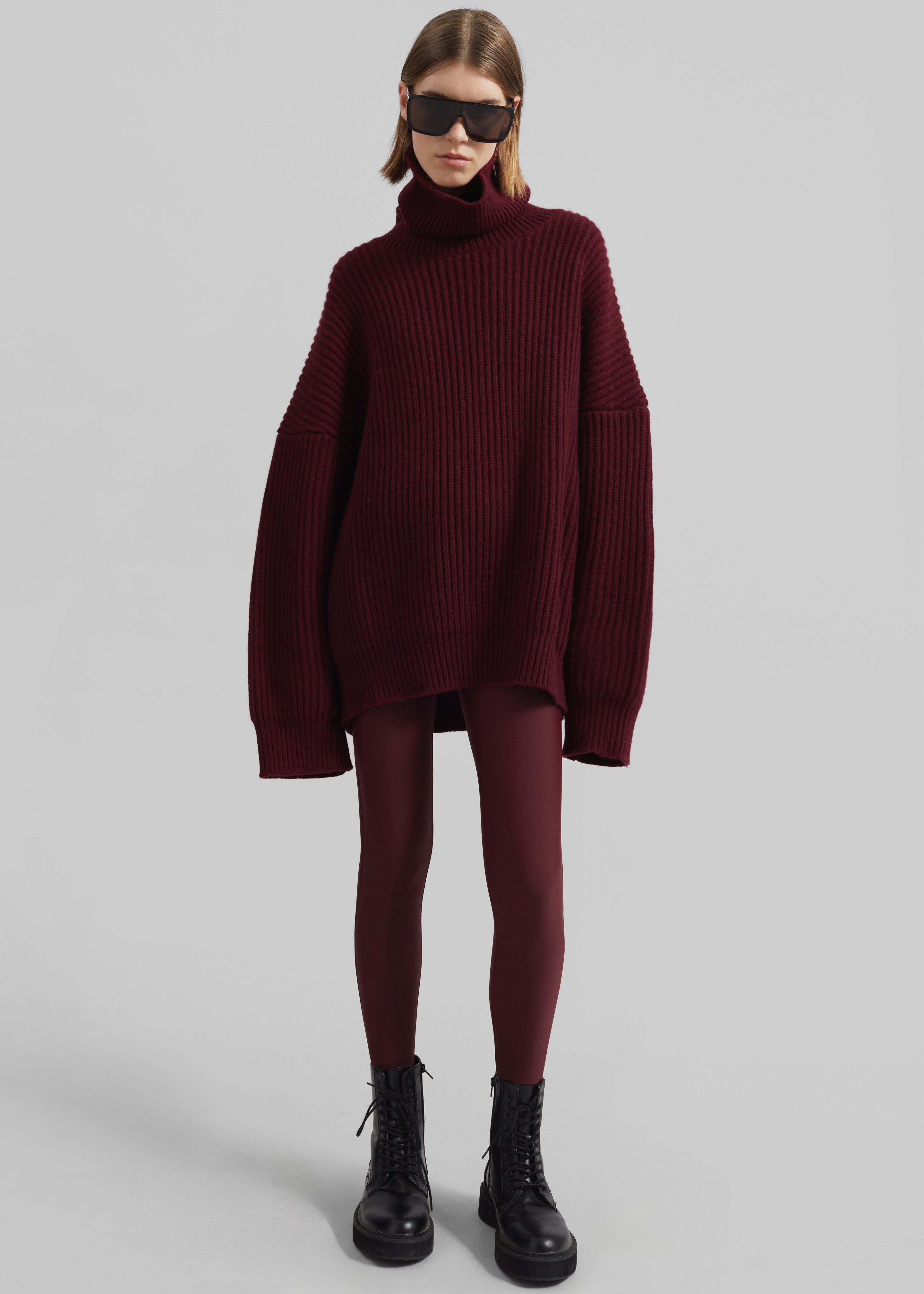 Olney Oversized Wool Turtleneck - Burgundy - 10