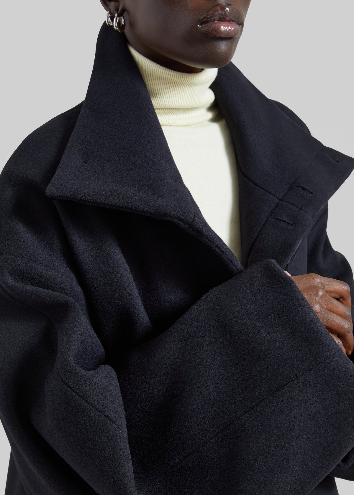 Onna Wool Short Coat - Navy