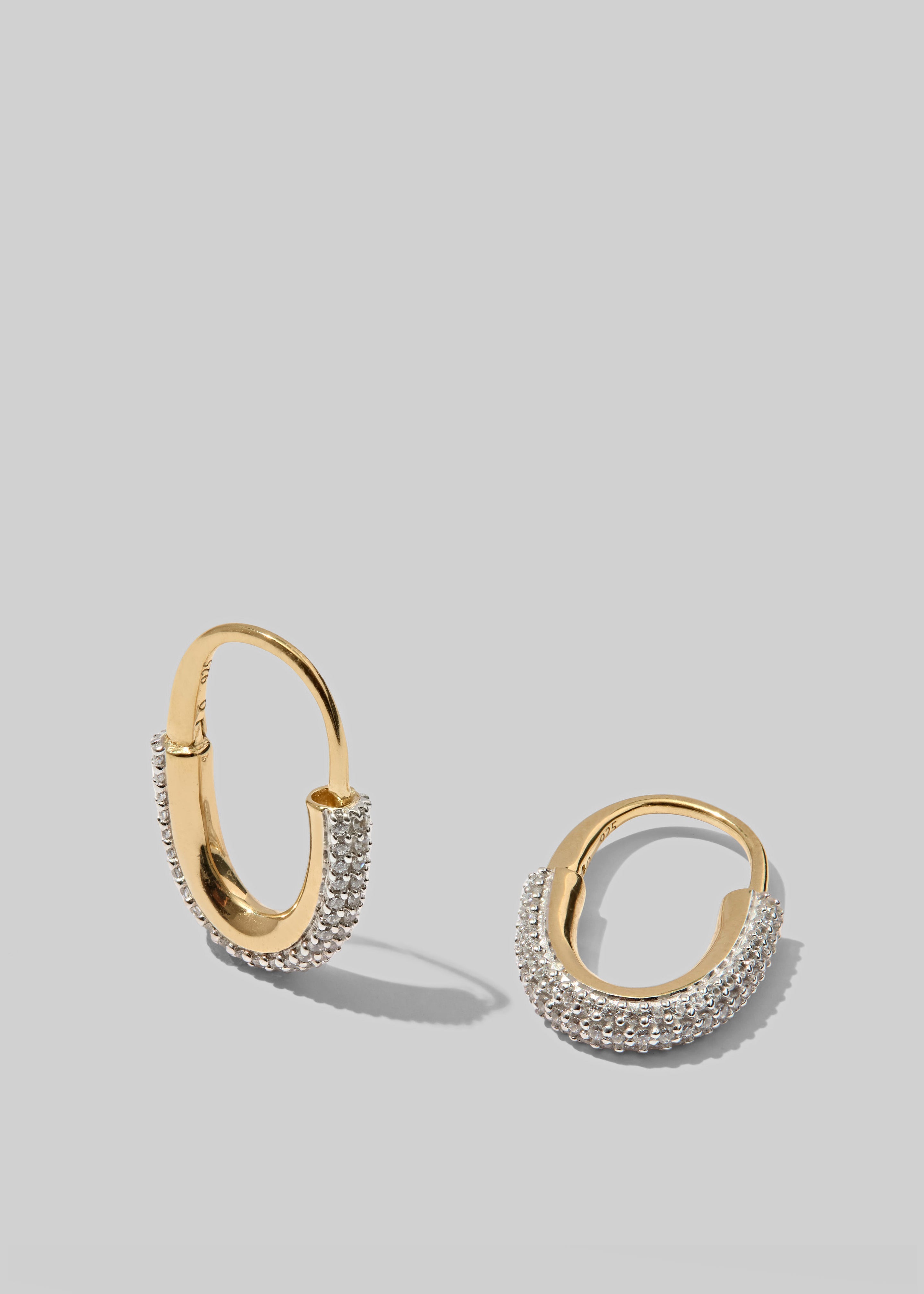 Otiumberg Roscida Pave Oval Hoops - Gold - 1