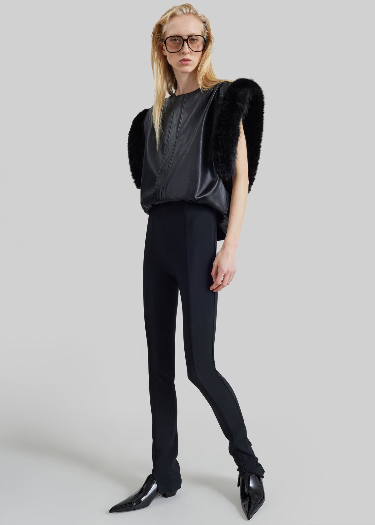Shop the look image for Legging Oya évasé - Noir