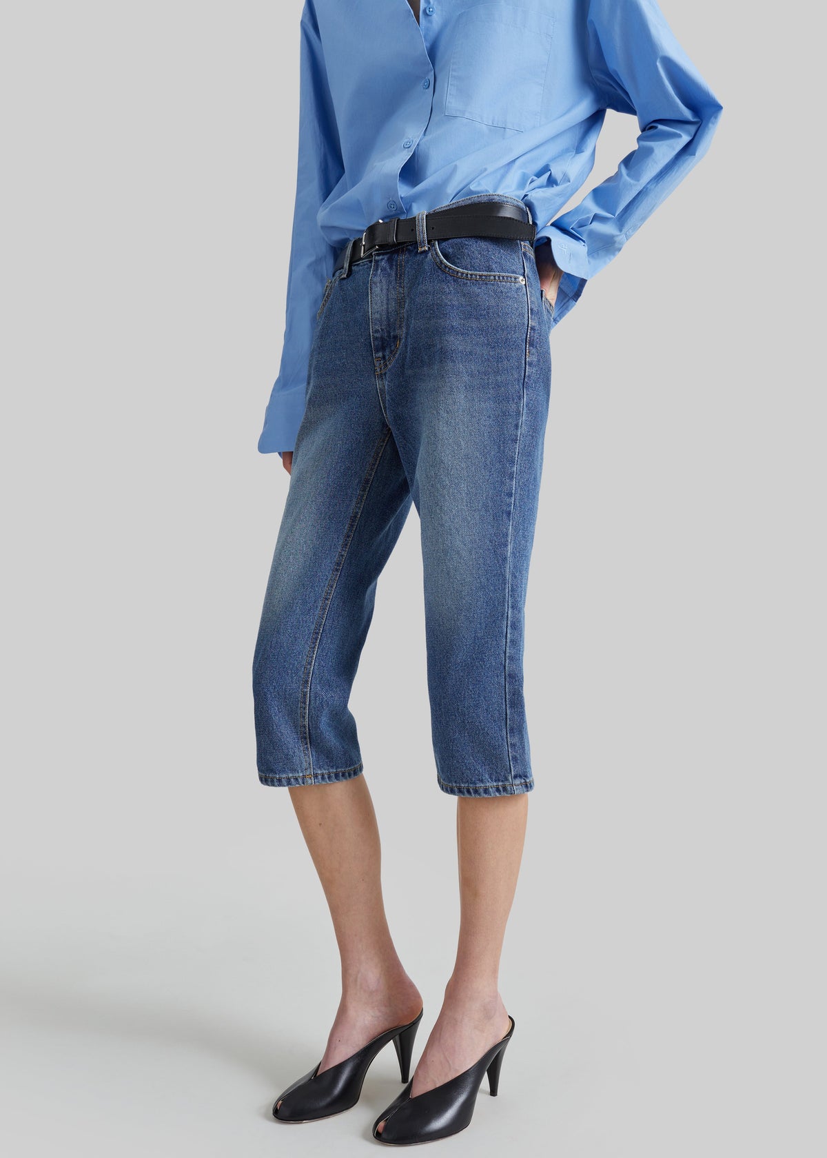 Oze Capri Jeans - Medium Wash