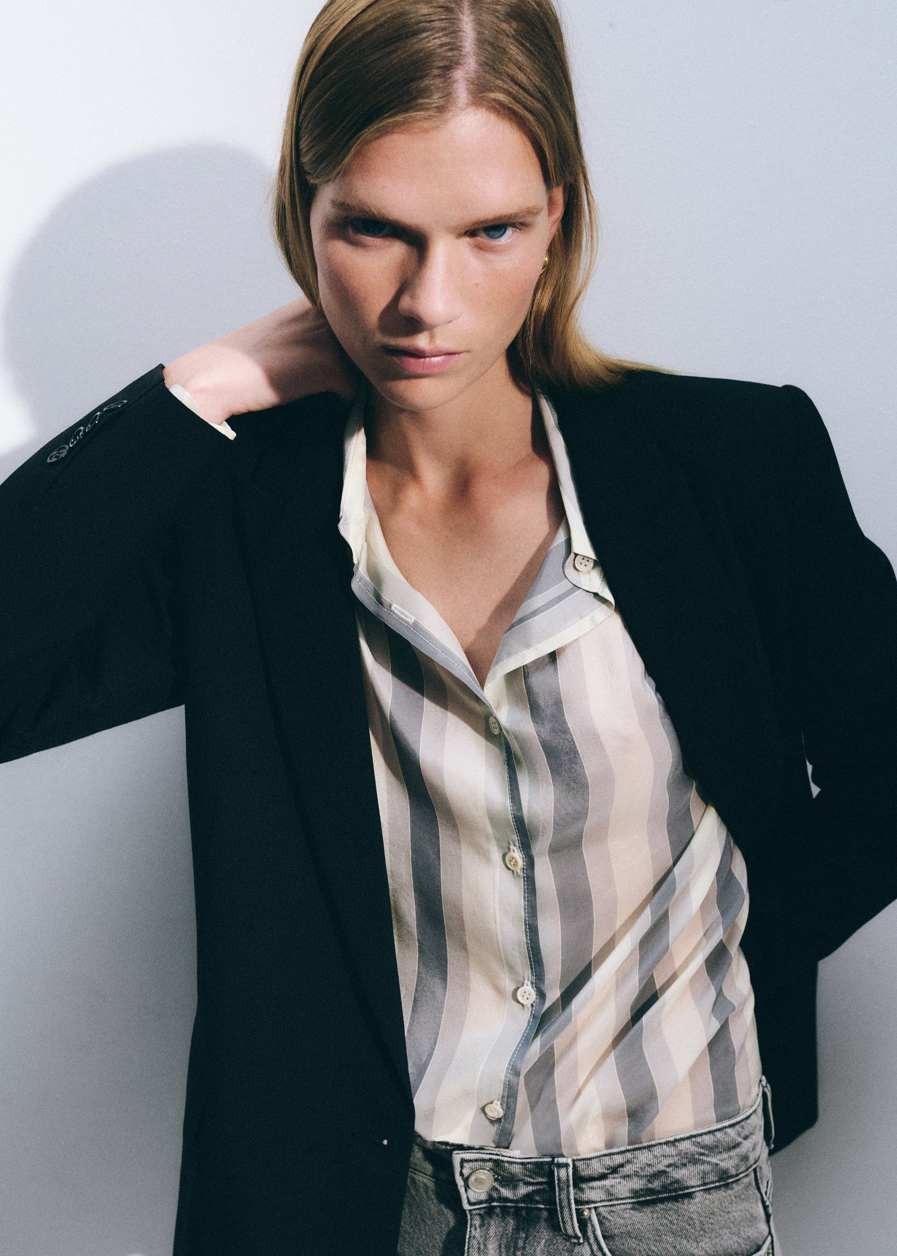 Peri Fluid Shirt - White/Grey Stripe - 7