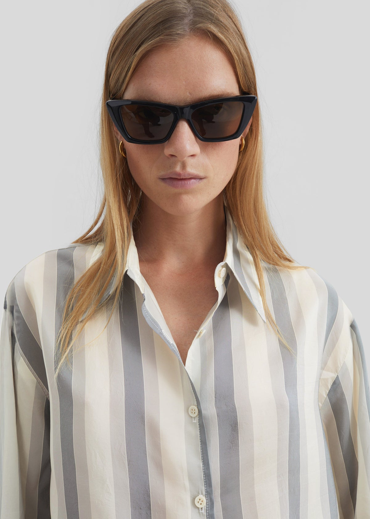 Peri Fluid Shirt - White/Grey Stripe - 11