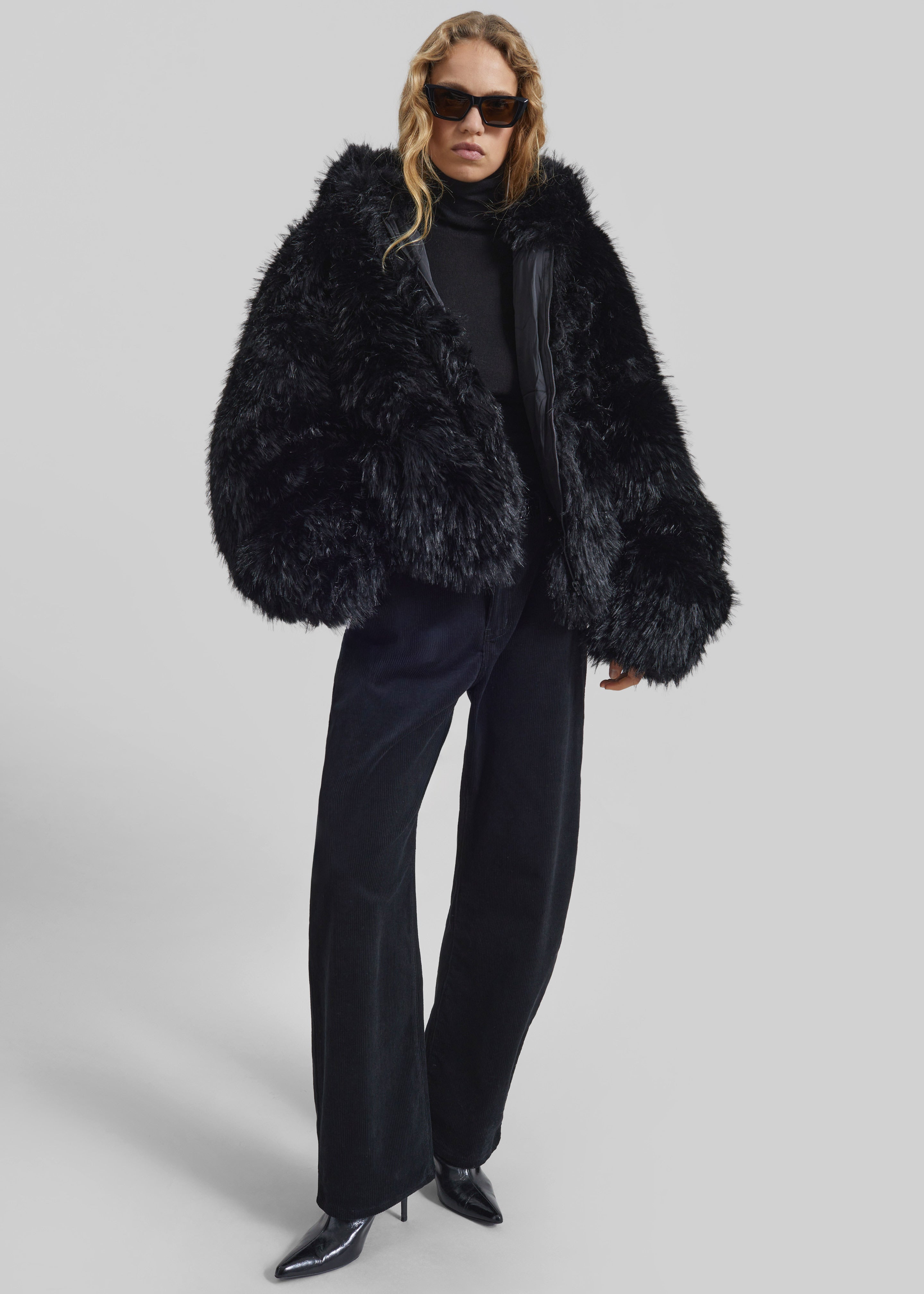 Pieces Uniques Le Sailor Faux Fur Sweatshirt - Black - 1