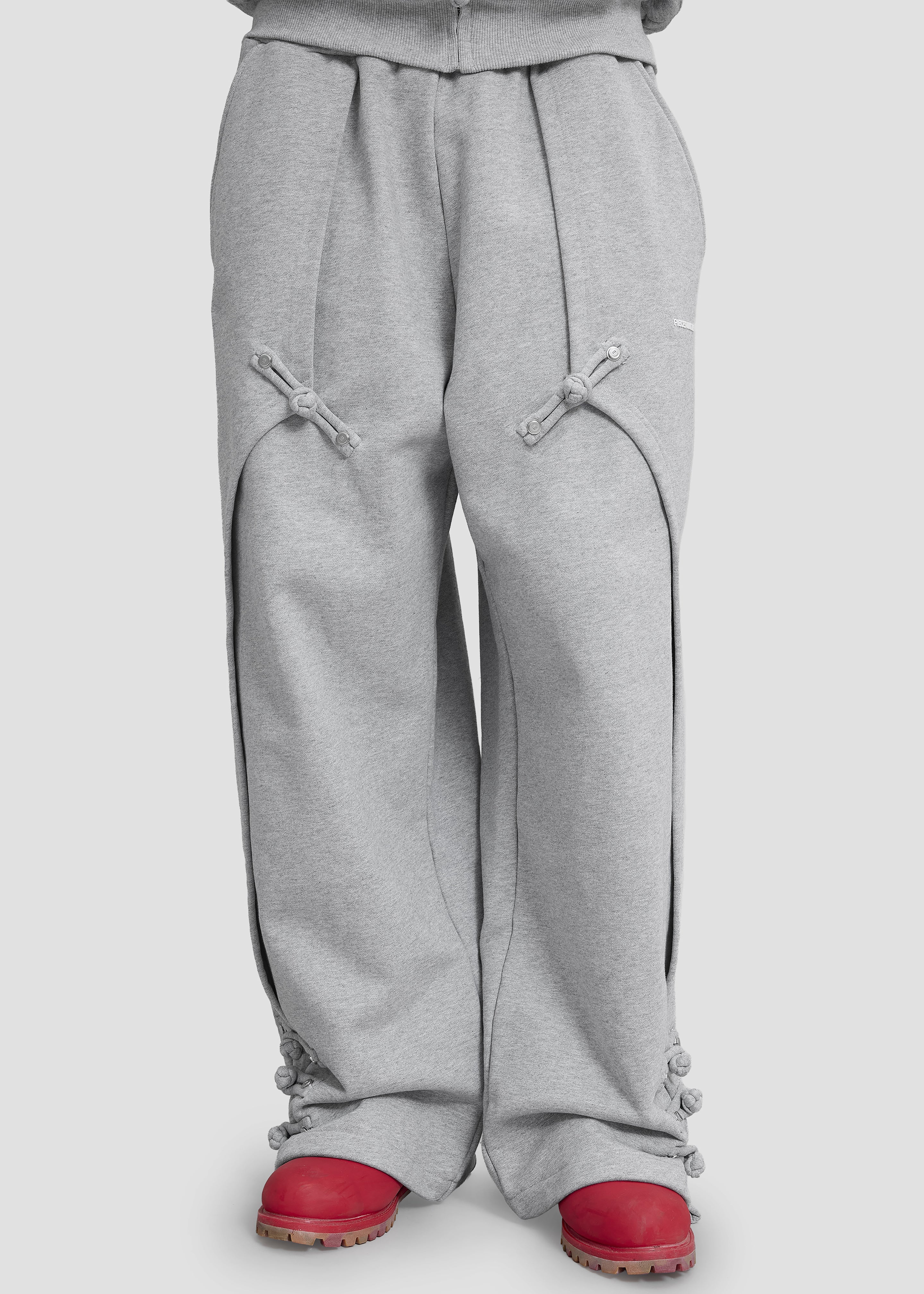 Pieces Uniques Ma Gua Joggers - Jian Grey