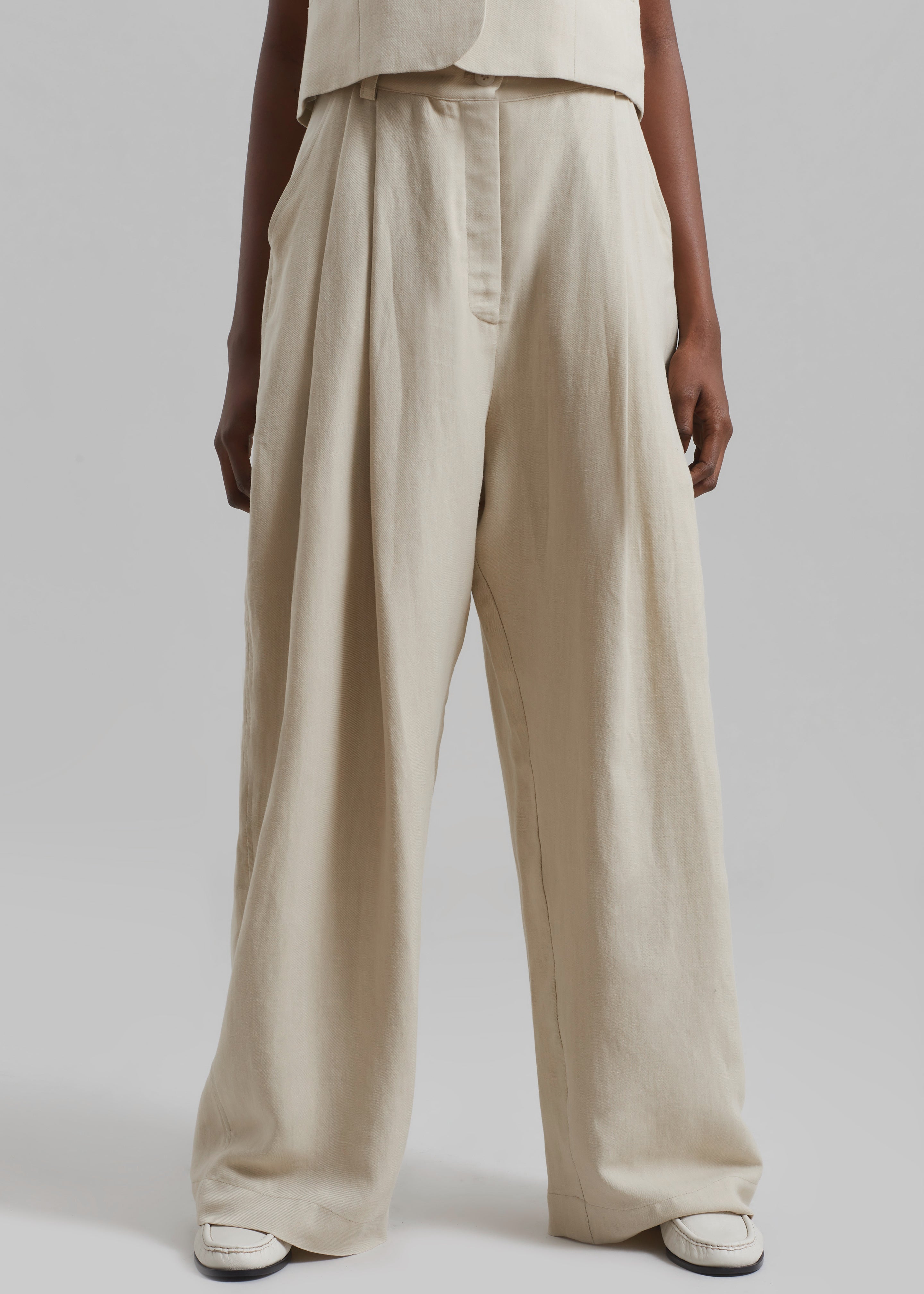 Piper Pleated Trousers - Beige - 2
